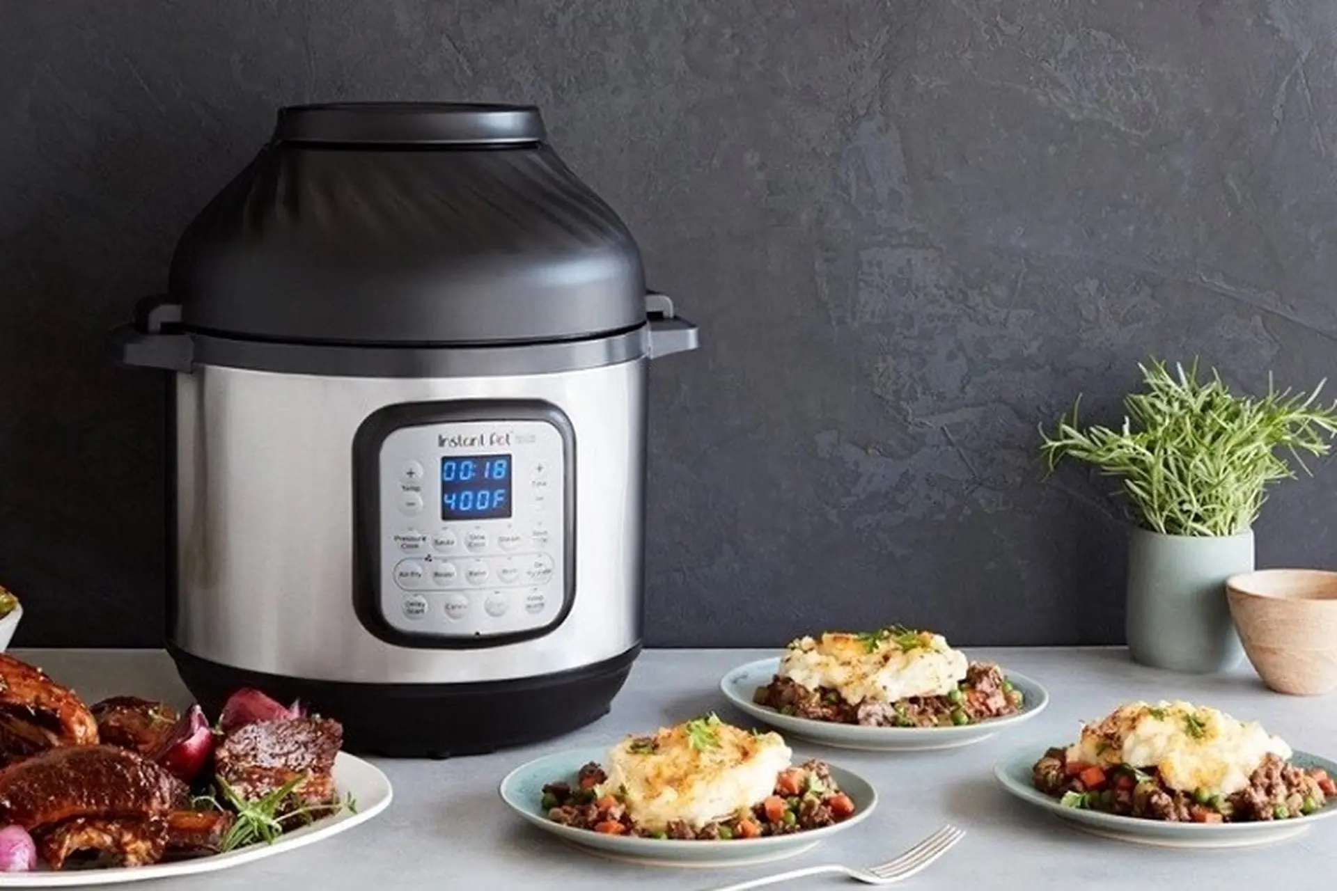 Nồi cơm điện tử áp suất là gì? Cách sử dụng và những lưu ý bạn cần quan tâm