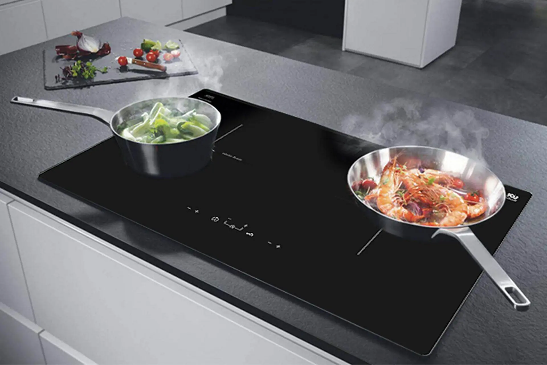 Giải đáp thắc mắc: Bếp từ và bếp điện khác nhau như thế nào? Loại nào tốt hơn?