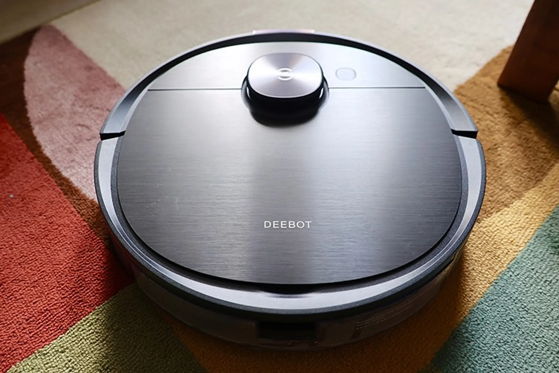 Đánh giá Ecovacs Deebot Ozmo T8 AIVI: Robot hút bụi cao cấp giá tốt nhất hiện nay