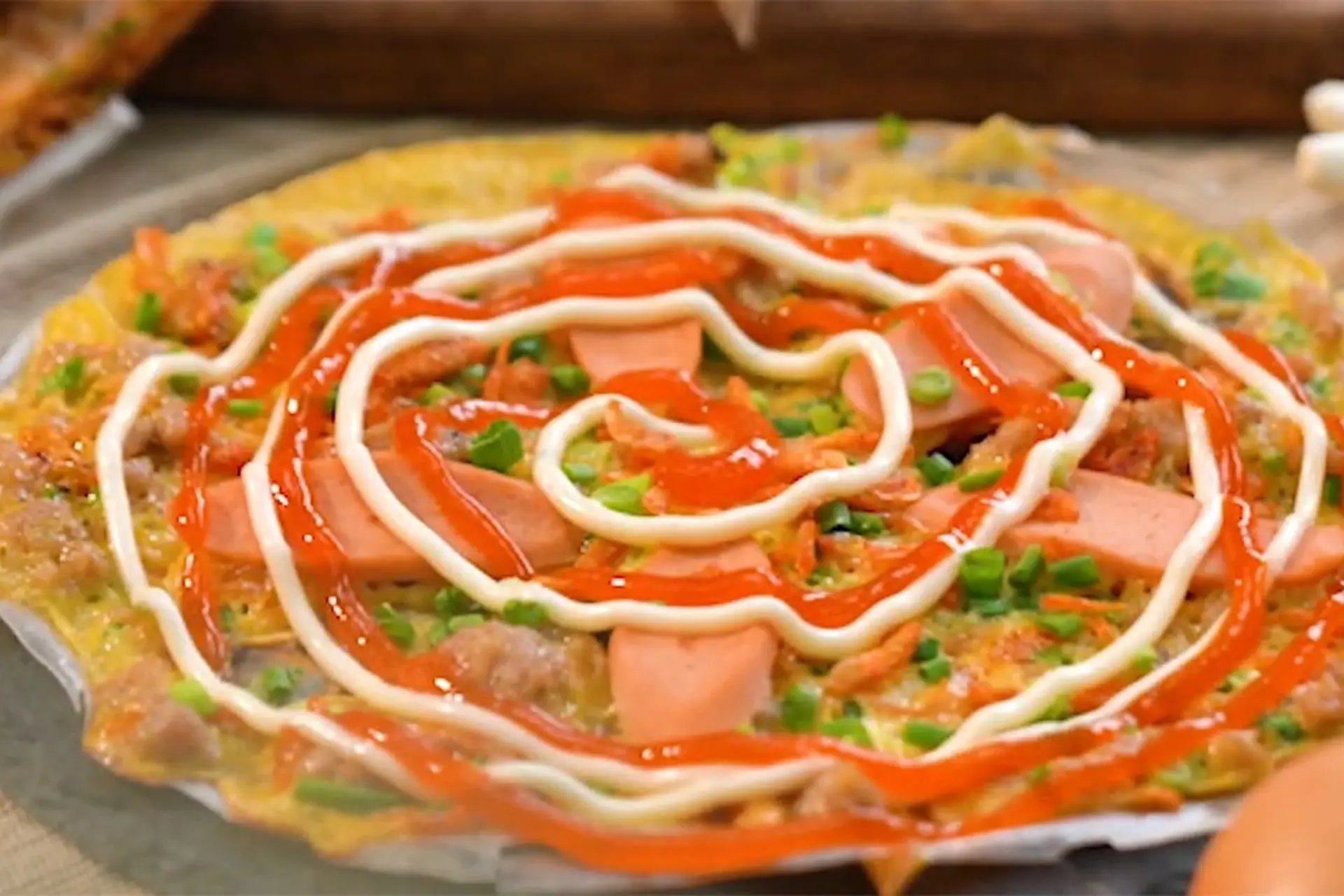 Hướng dẫn cách làm bánh tráng nướng bằng lò vi sóng không phải ai cũng biết