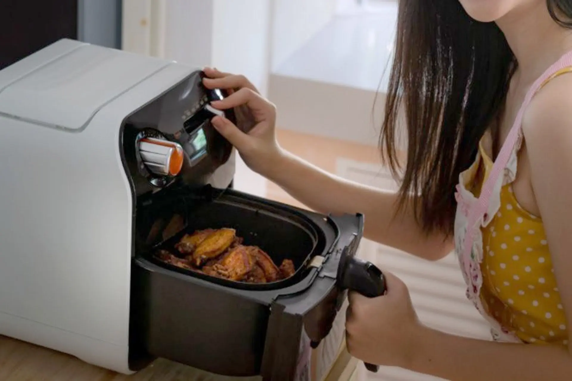 Bạn đã biết hết các công dụng của nồi chiên không dầu chưa?