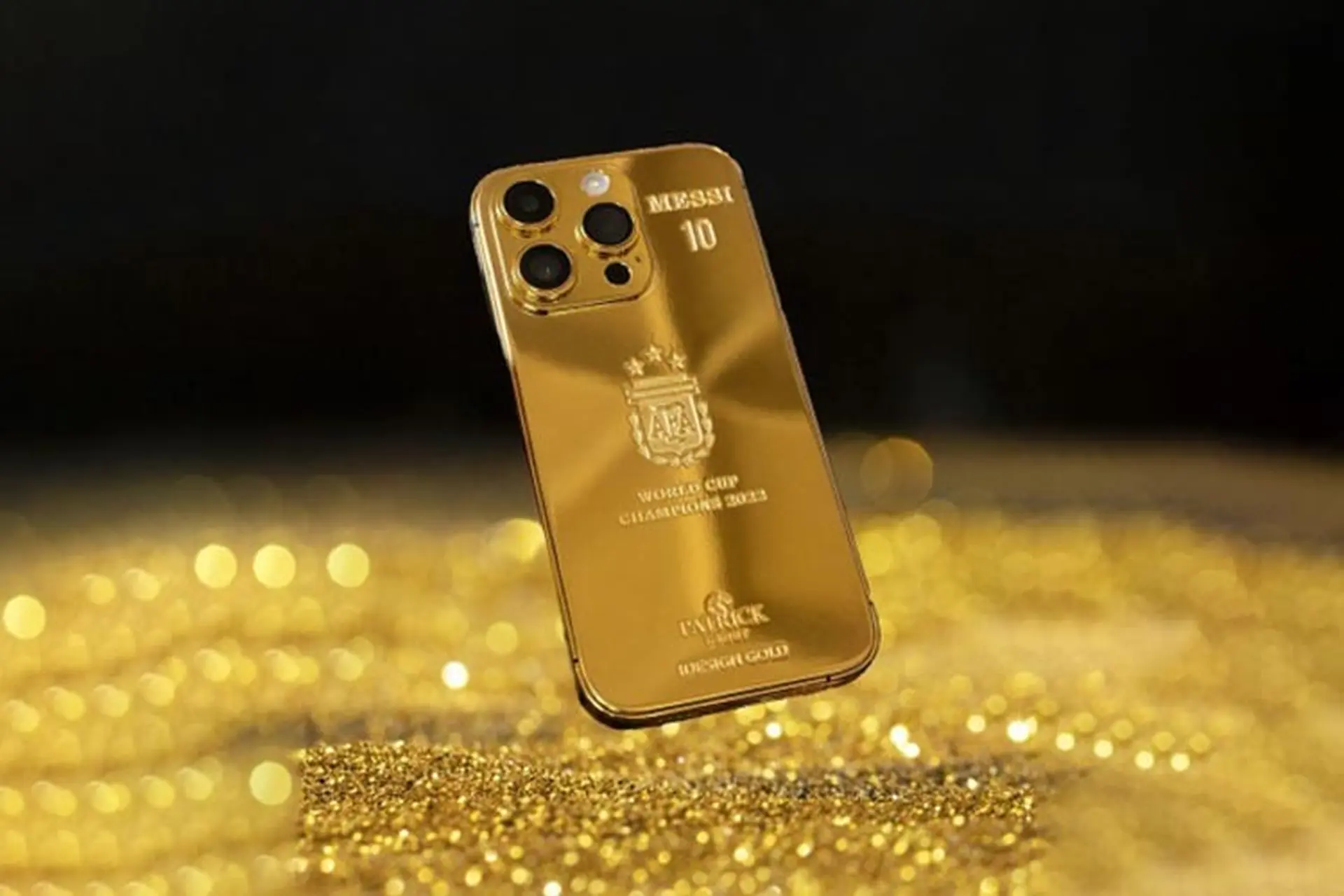 Lionel Messi tặng 35 iPhone 14 Pro mạ vàng độc nhất vô nhị cho đồng đội