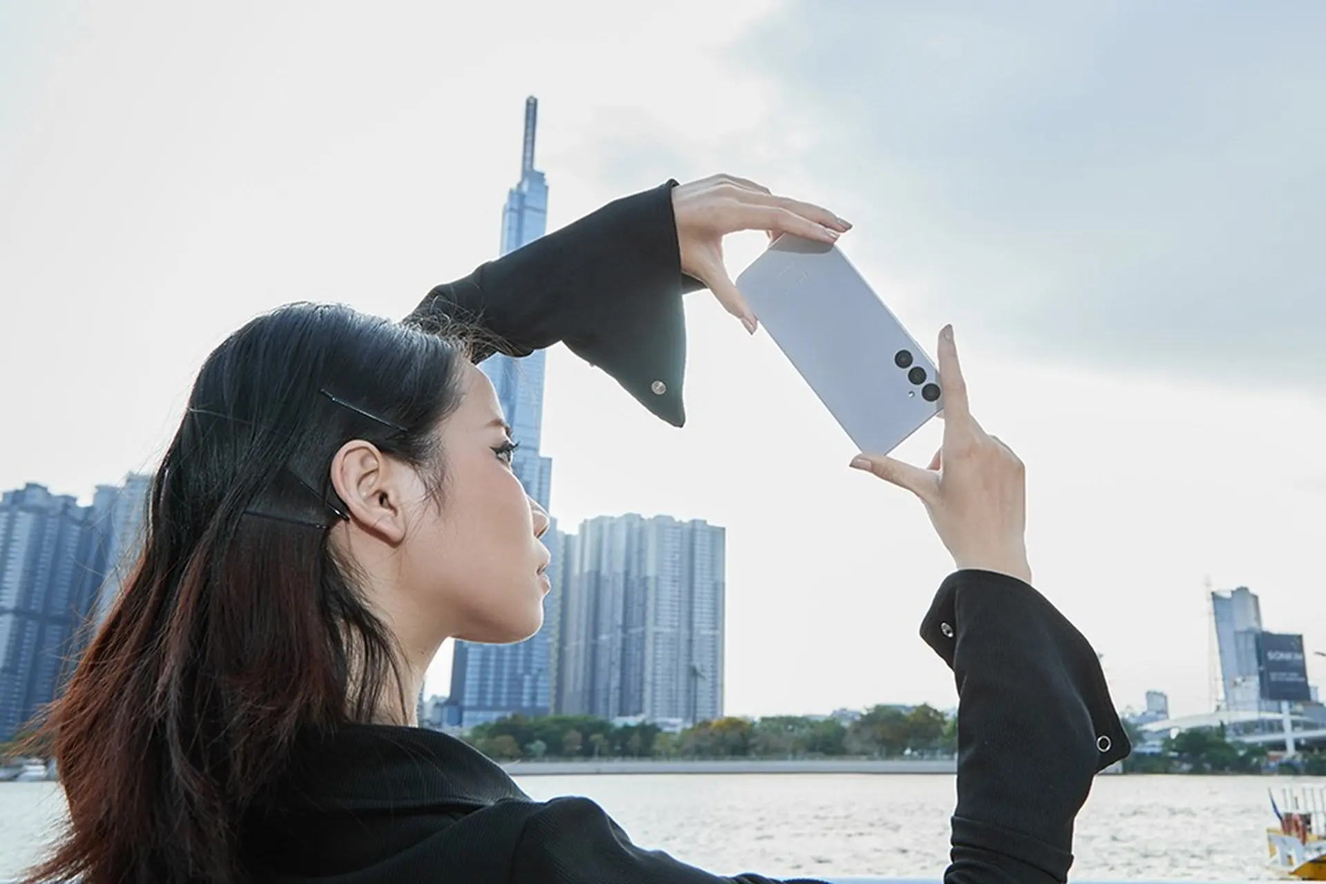 Chơi lễ thả ga, chụp đâu cũng đẹp với camera nét căng của Samsung Galaxy A14 LTE