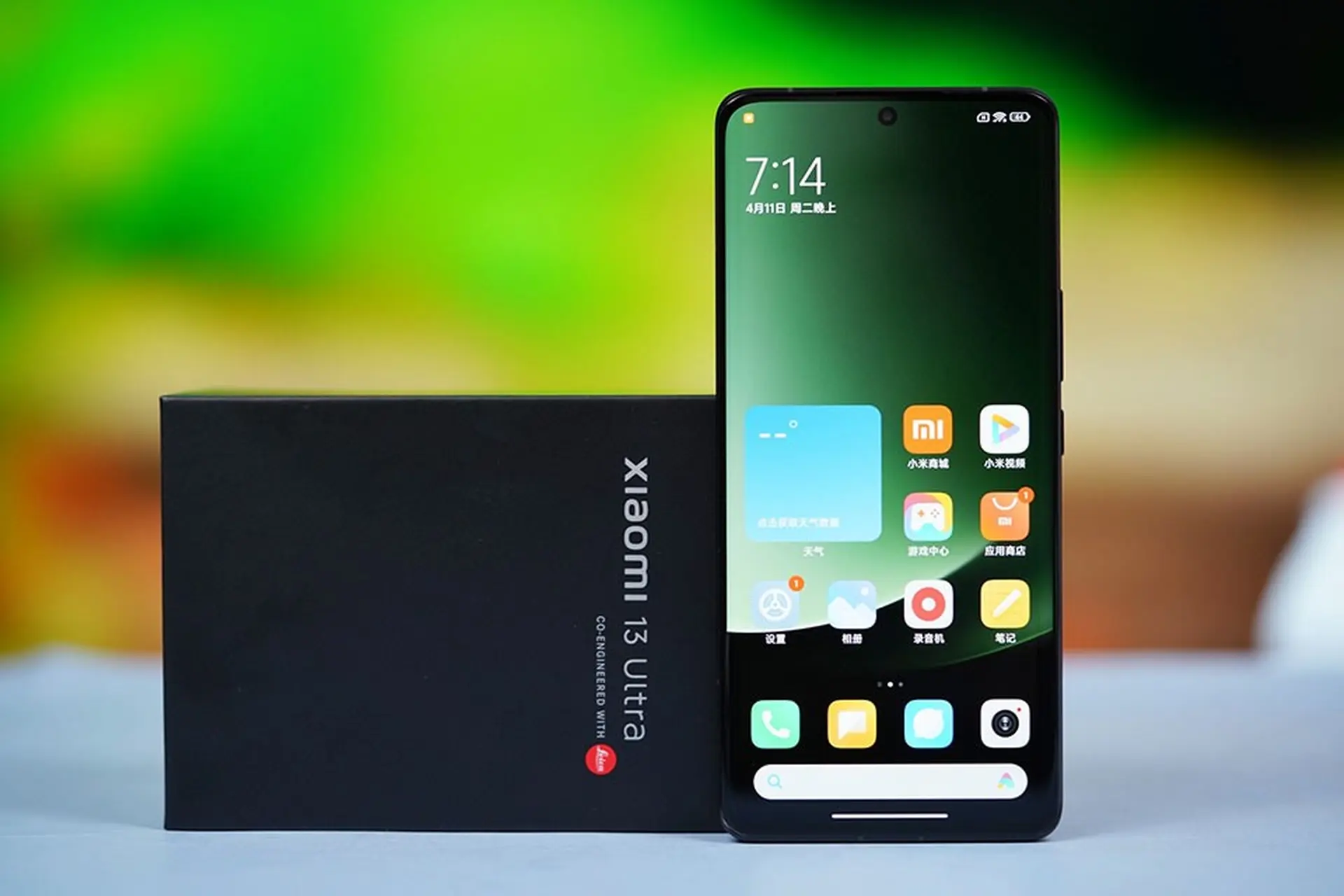 Trên tay Xiaomi 13 Ultra với hệ thống 4 camera Leica ấn tượng