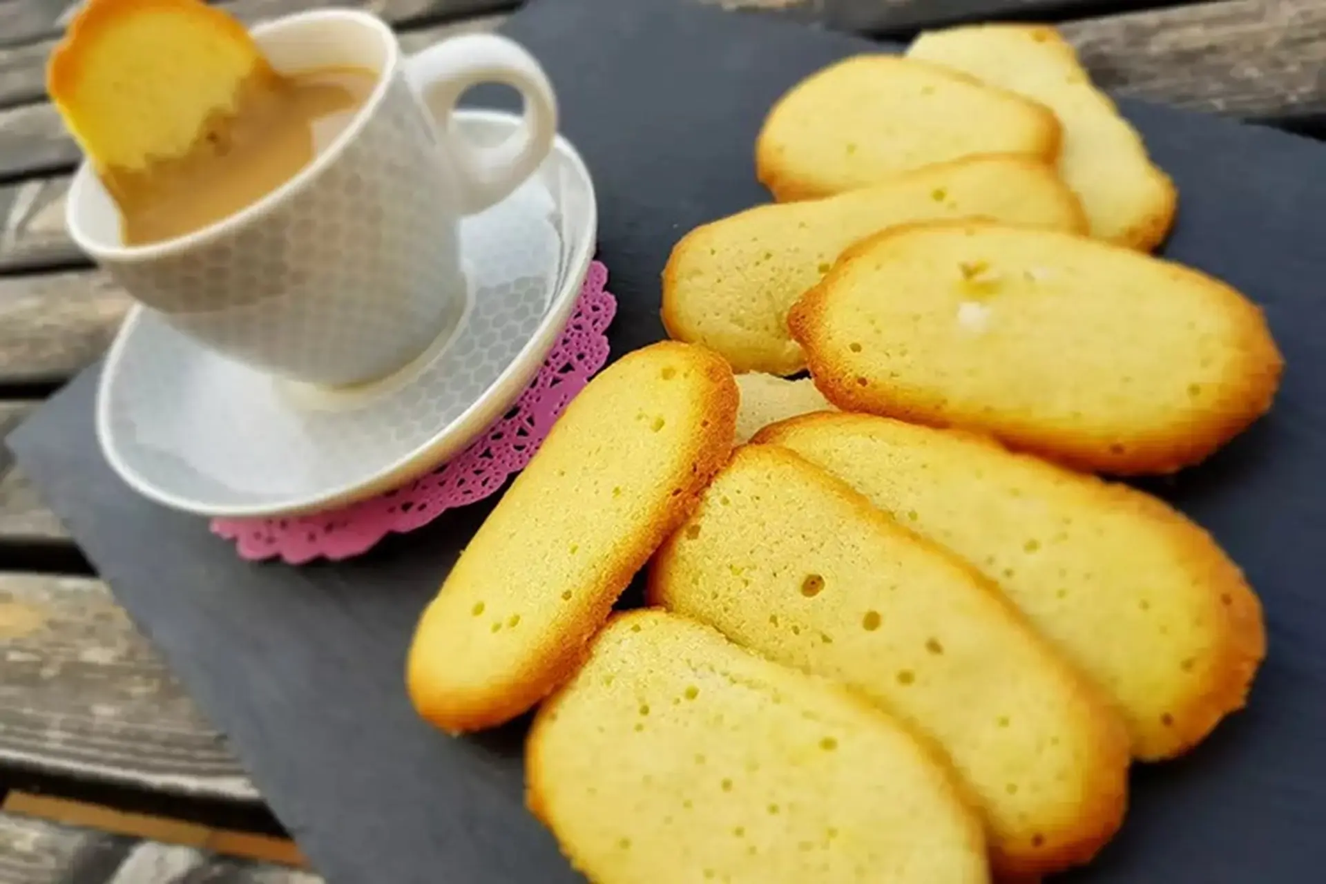 Khám phá cách làm bánh lưỡi mèo bằng lò vi sóng siêu đơn giản tại nhà 
