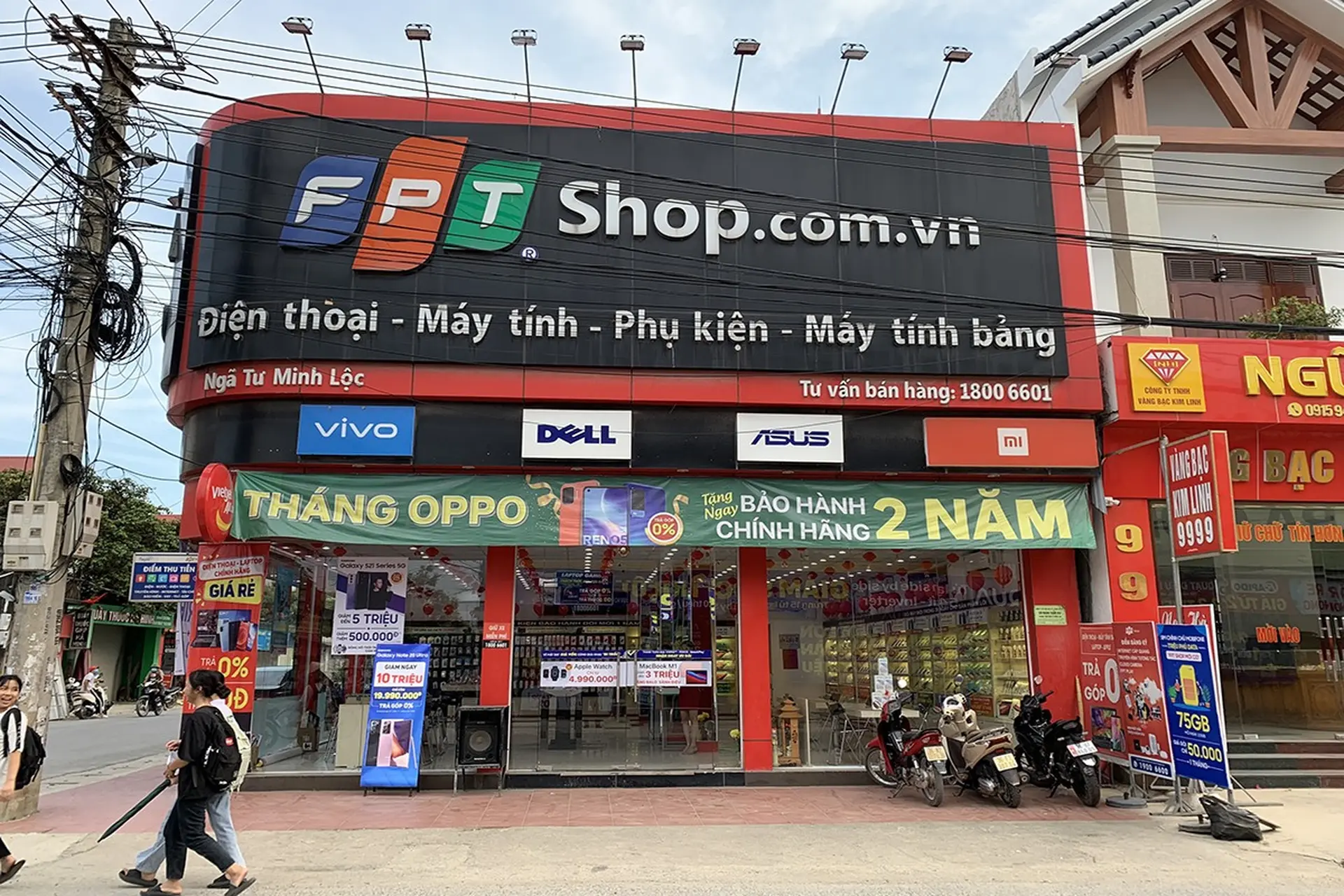 Hình ảnh nhận diện hệ thống cửa hàng: