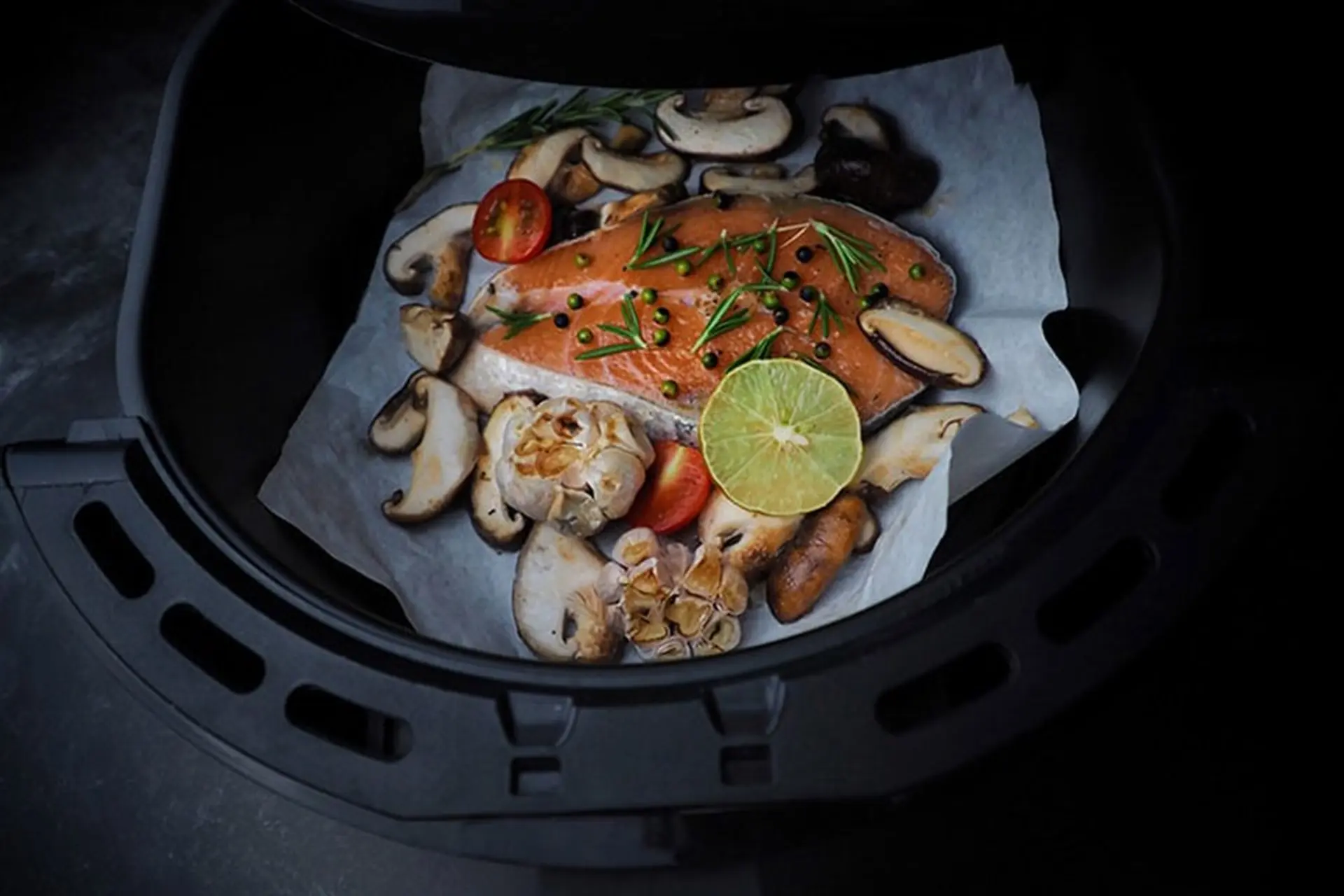 Bạn có thể hấp thức ăn bằng nồi chiên không dầu không?