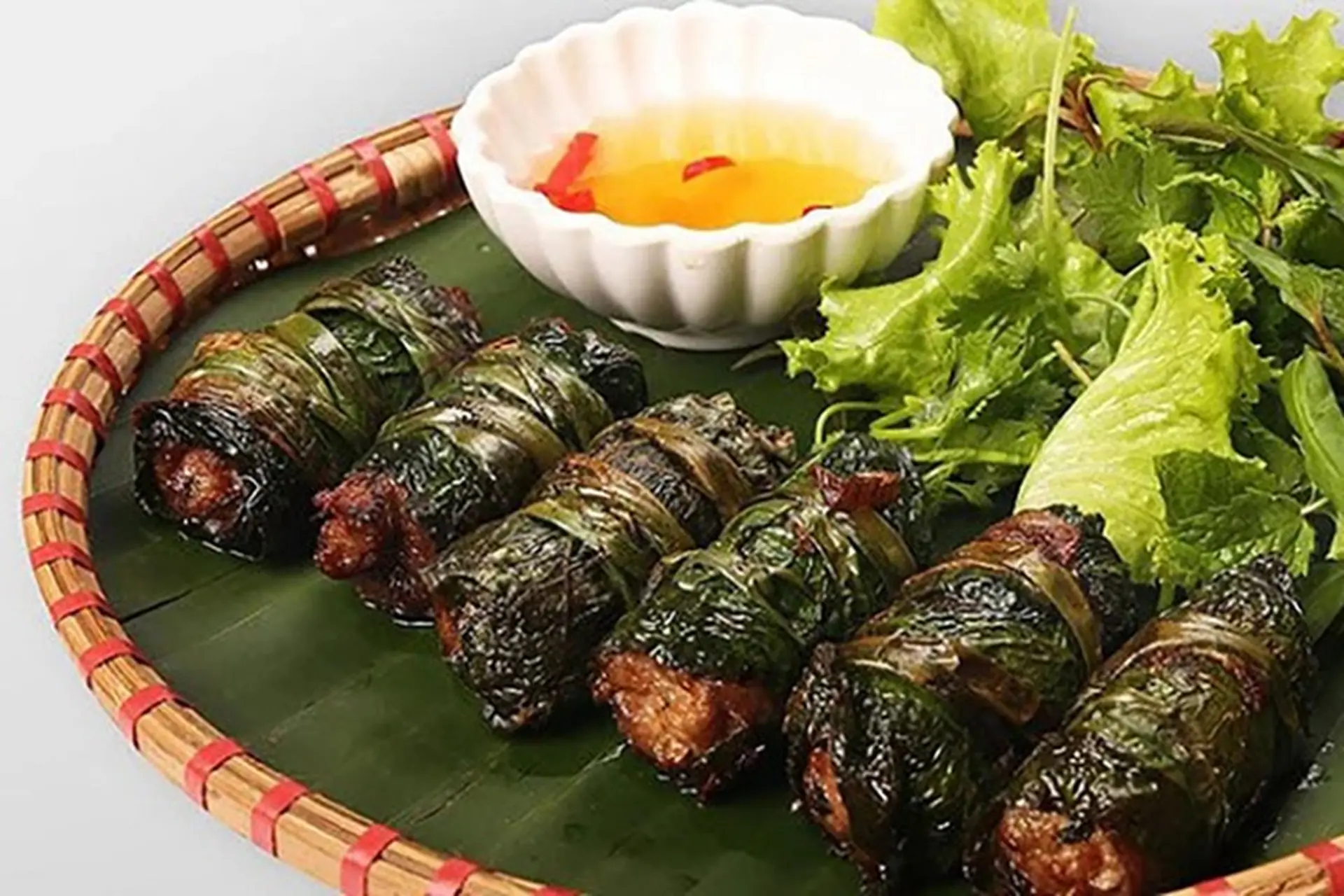 Mách bạn cách làm bò nướng lá lốt bằng nồi chiên không dầu chiêu đãi cả nhà