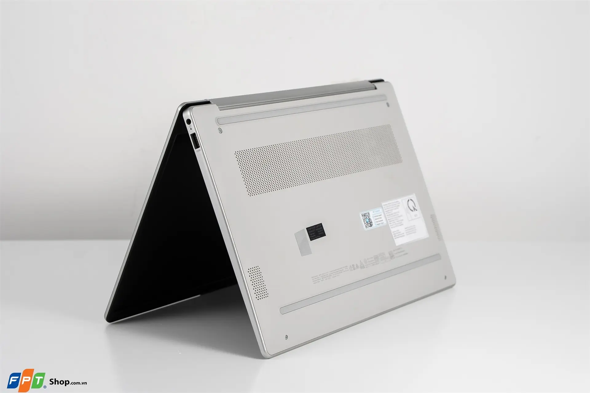 https://fptshop.com.vn/