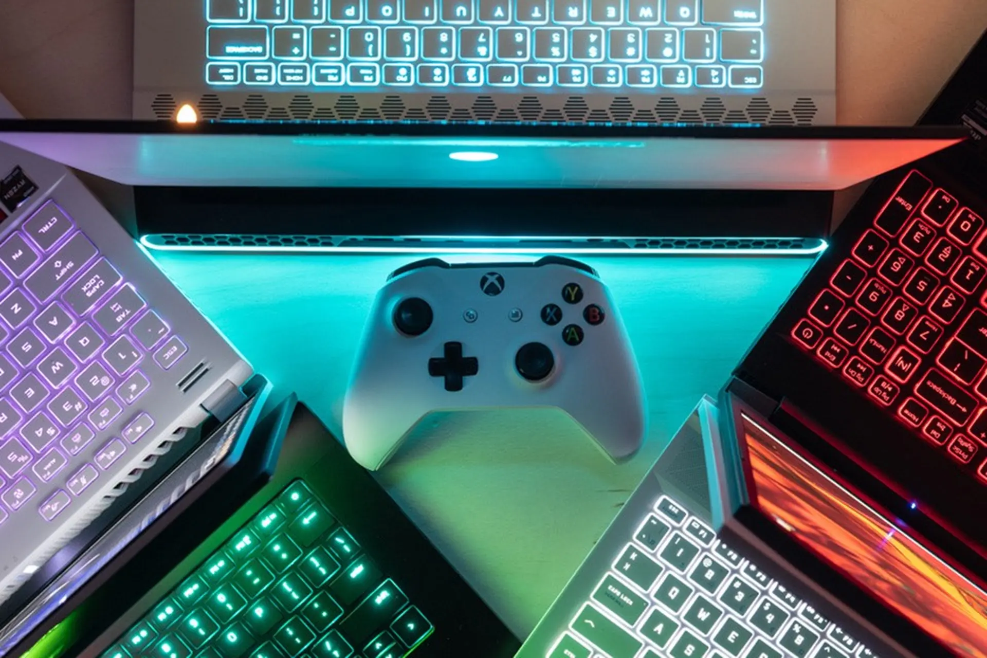 Top 5 laptop gaming bán chạy nhất đầu tháng 5 tại FPT Shop