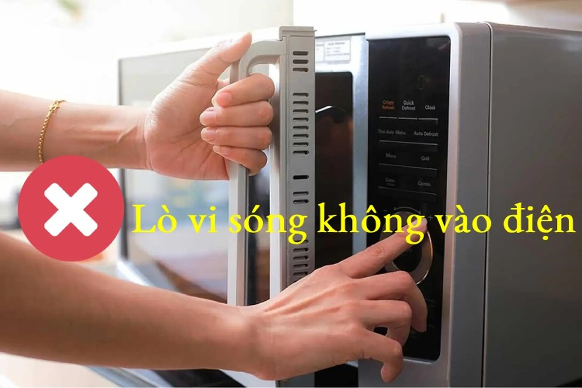 Lò vi sóng không vào điện là lỗi gì? Cách khắc phục như thế nào?