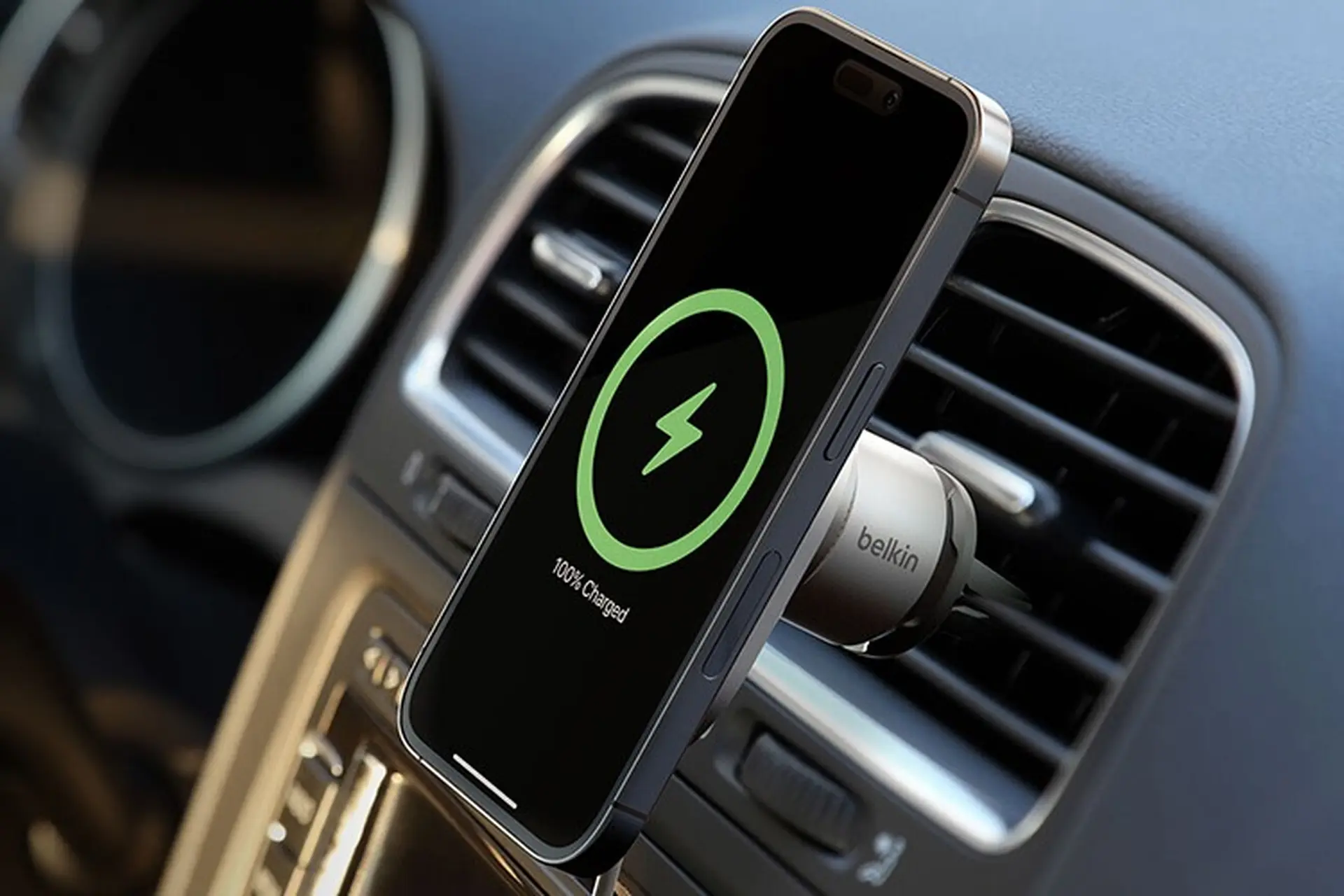 Sạc không dây iPhone trên xe hơi của Belkin, giải pháp an toàn và tiện lợi
