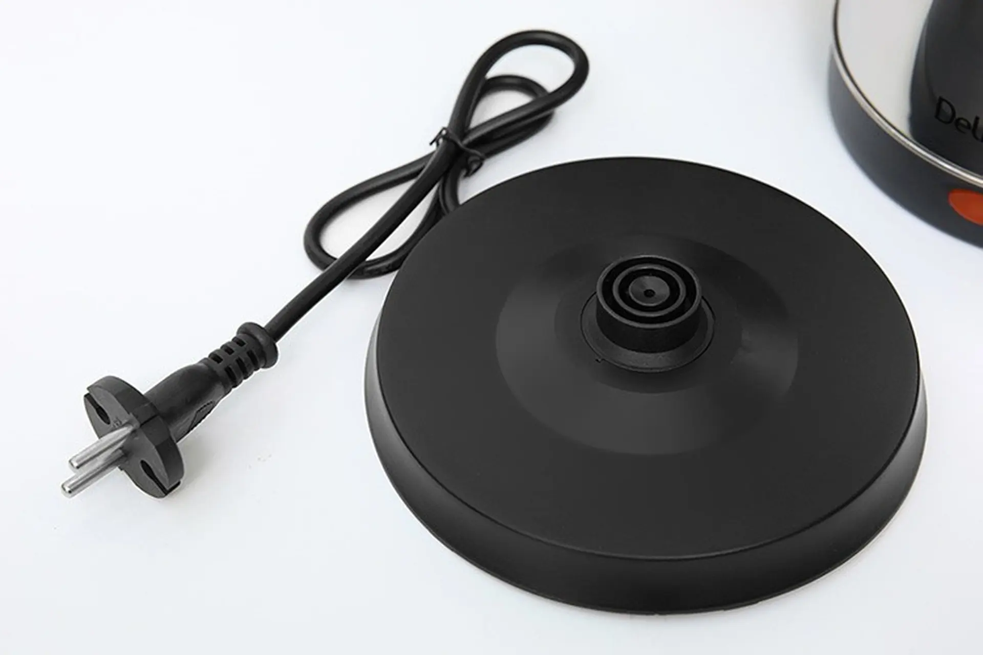 Khám phá các loại đế tiếp điện của bình đun siêu tốc. Nên dùng loại nào?