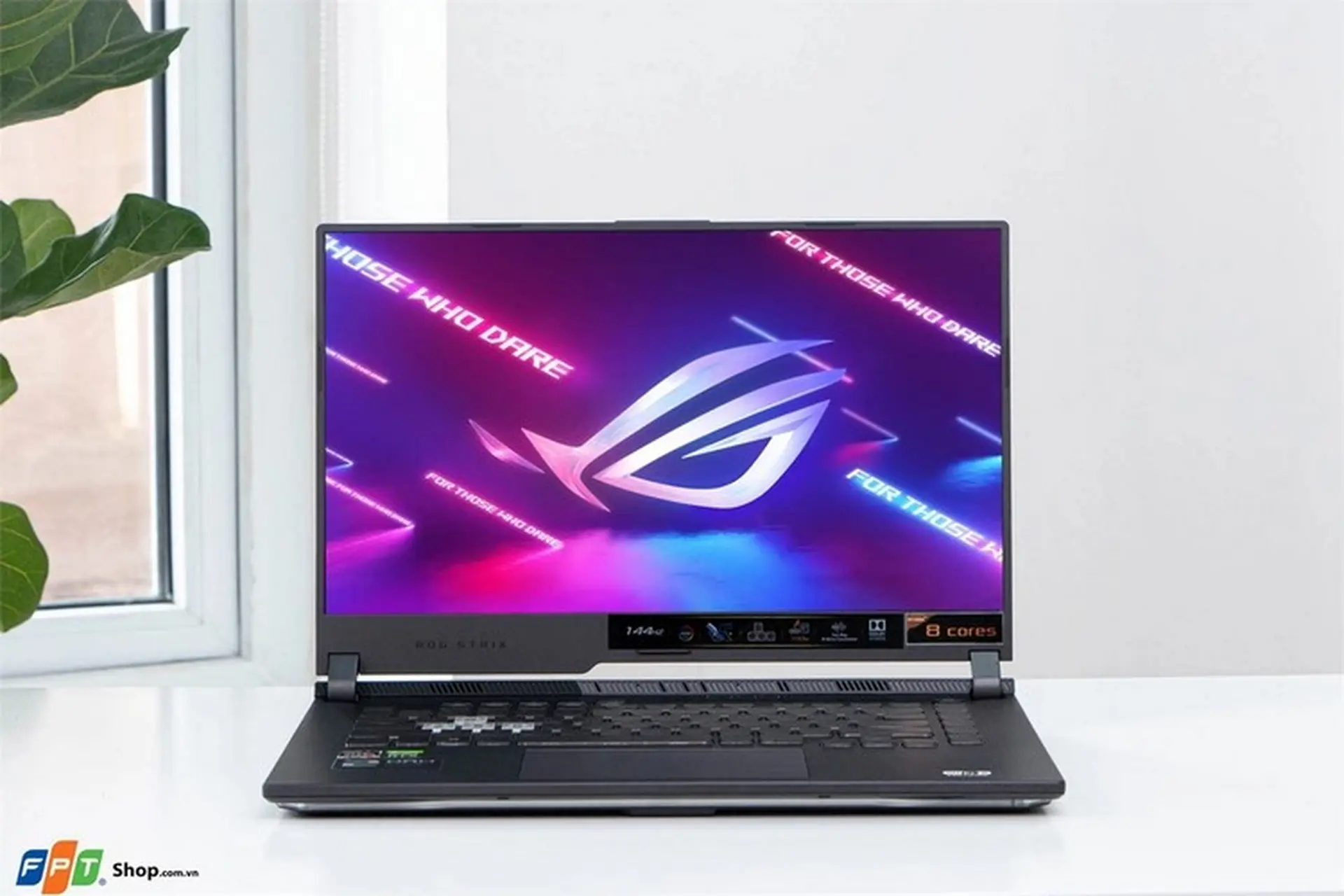 Asus ROG Strix Gaming G513IE-HN246W: Đã chơi là phải chất