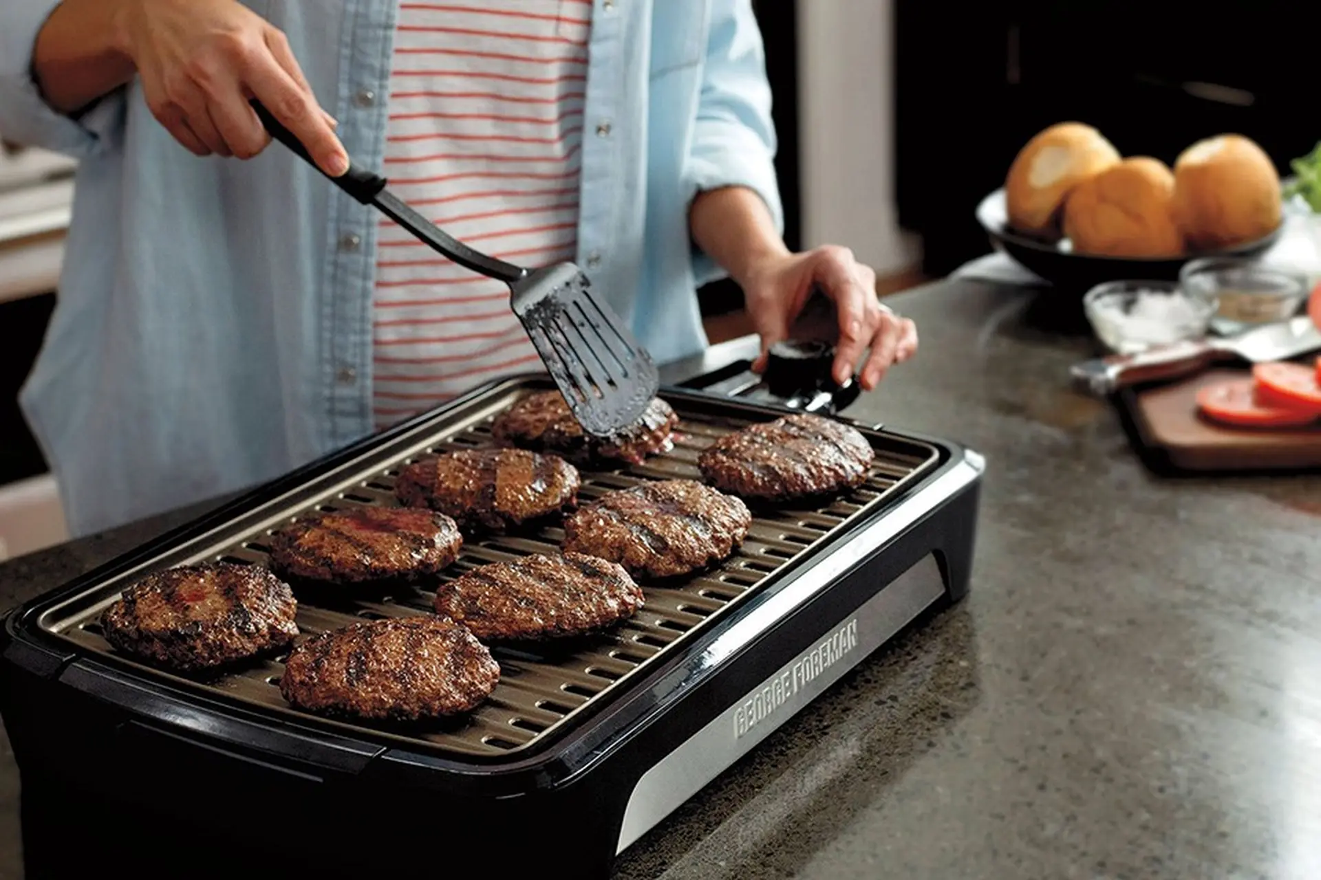 Kinh nghiệm mua bếp nướng điện tốt và phù hợp cho mọi gia đình Việt