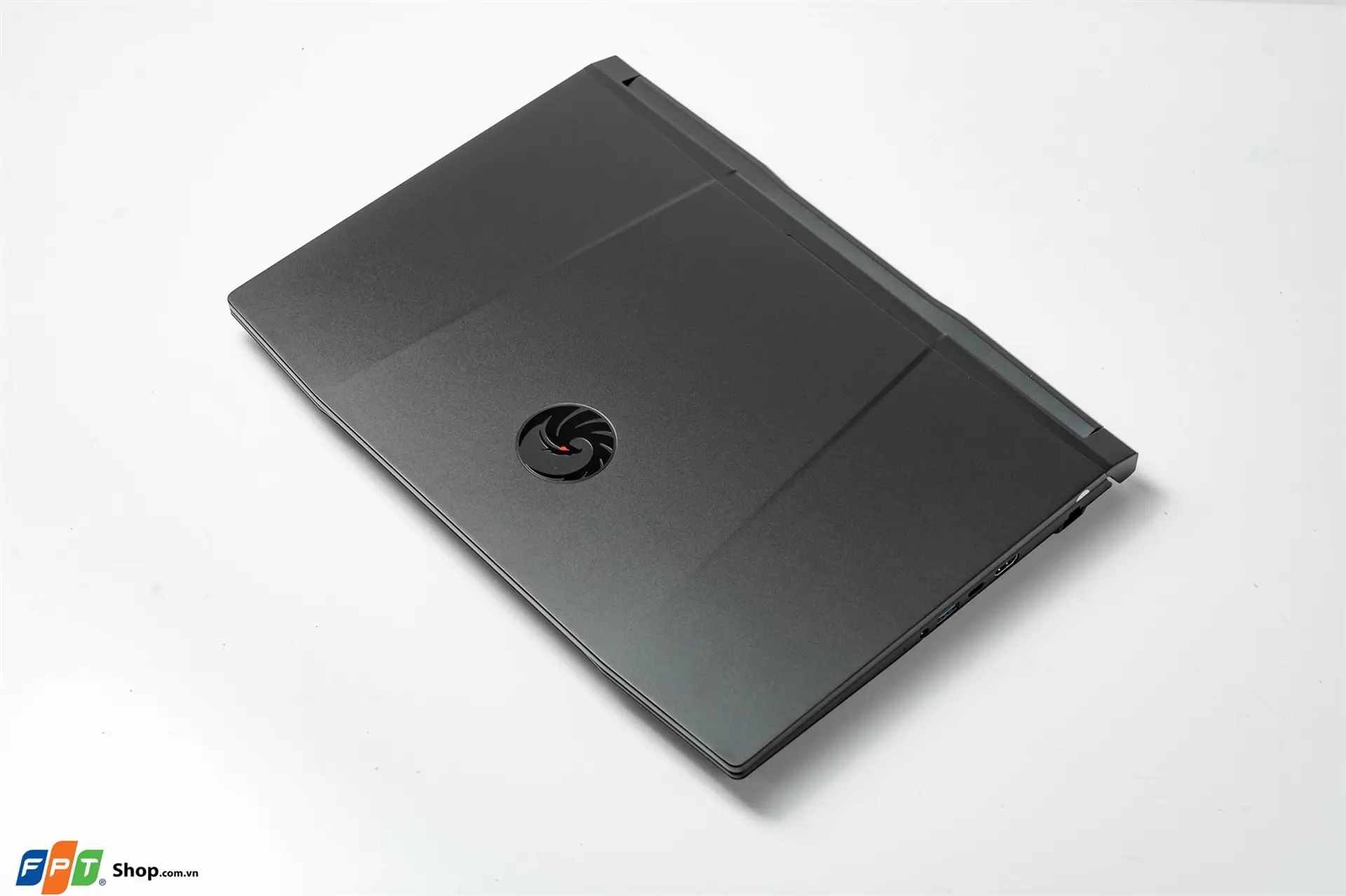 https://fptshop.com.vn/
