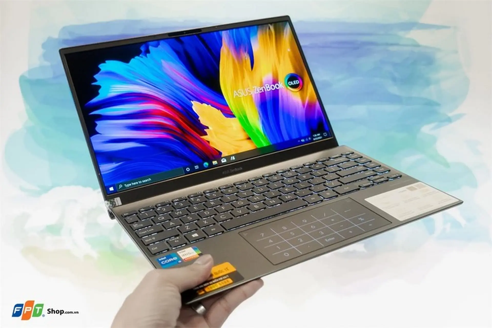 Laptop Asus Zenbook: Đẹp mê đắm, mạnh ấn tượng