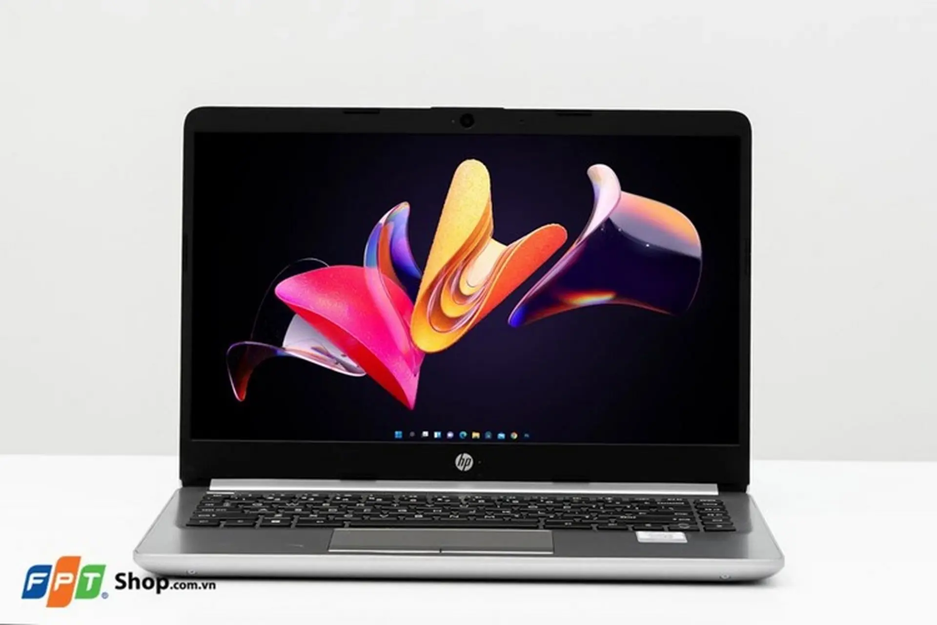 Sinh viên cần laptop gì? HP 240 G9 là câu trả lời hoàn hảo