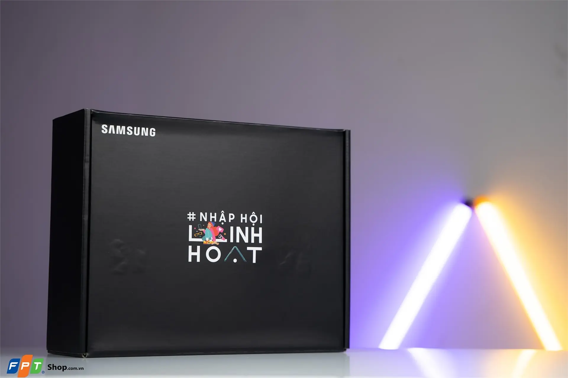 Mở hộp bộ quà Galaxy Z Unpacked 2023: Sẵn sàng "Nhập hội linh hoạt" cùng Galaxy Z thế hệ mới