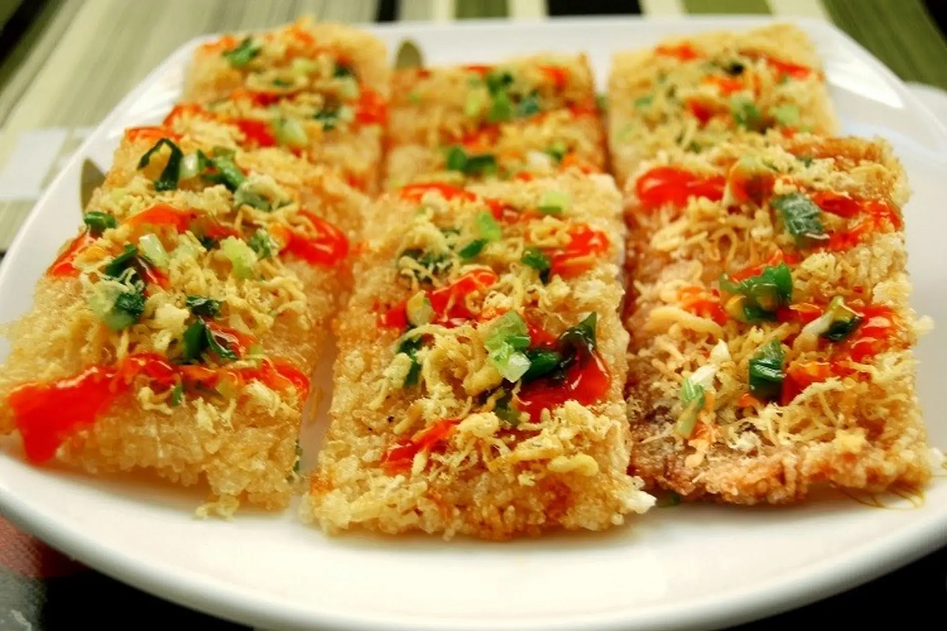 Mẹo làm cơm cháy bằng nồi chiên không dầu siêu dễ, bạn đã thử chưa?