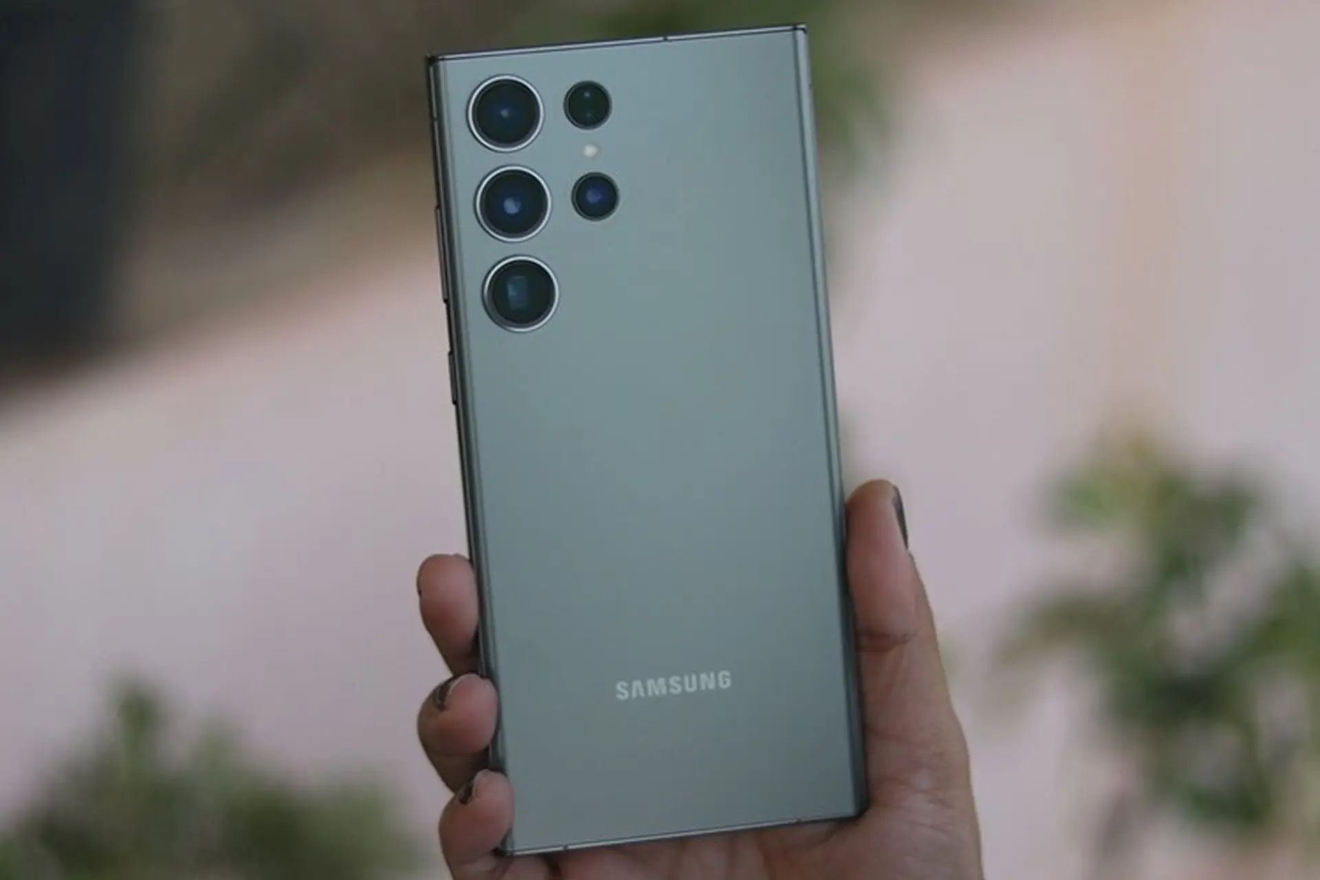 Hé lộ thông tin chi tiết về camera tele 50MP mới của Samsung Galaxy S24 Ultra