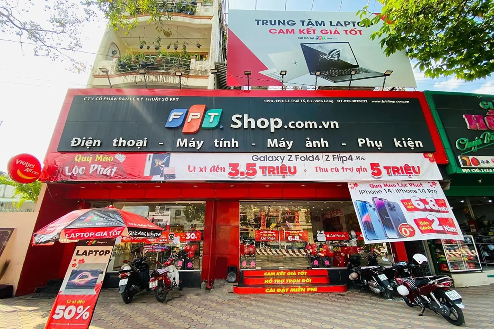 Hình ảnh nhận diện hệ thống cửa hàng: