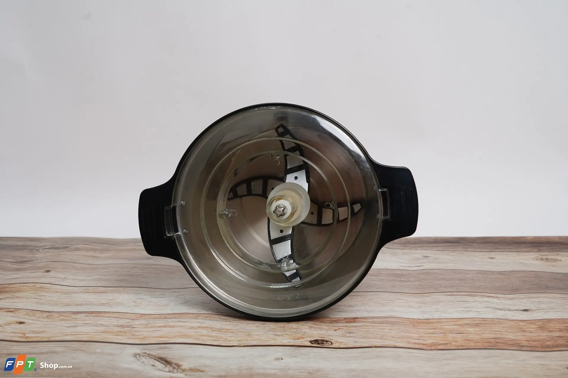 https://fptshop.com.vn/