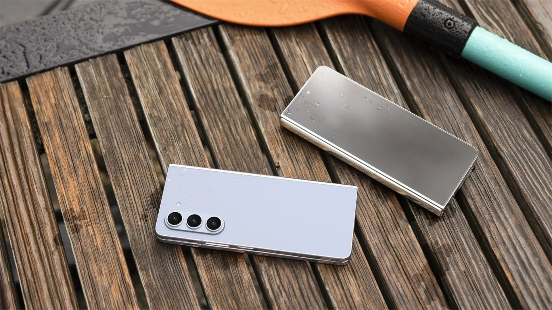 So sánh Samsung Galaxy Z Fold5 và Z Fold3: Đã đến lúc bạn "lên đời"