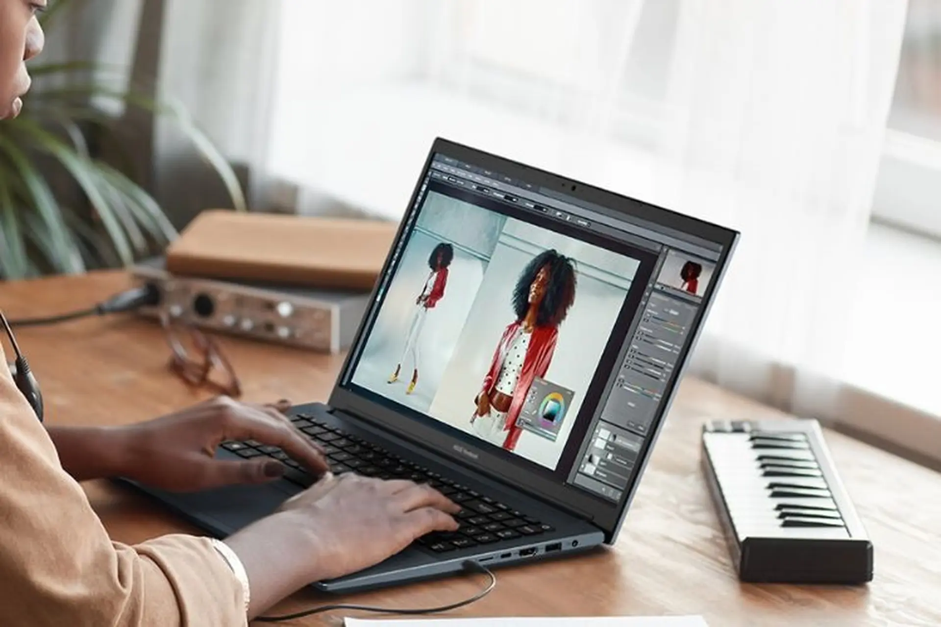 Top 5 laptop cho sinh viên Marketing 2023 và những lưu ý không thể bỏ qua khi chọn mua