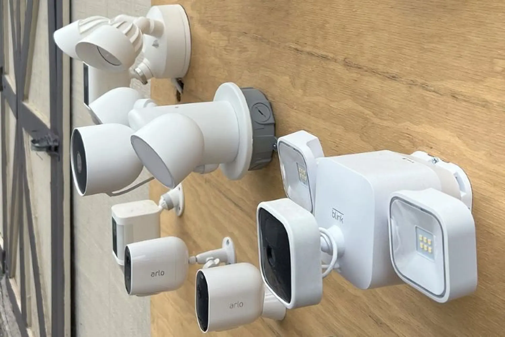 Chọn camera không dây ngoài trời tốt nhất, hiệu quả nhất qua 5 tiêu chí dưới đây