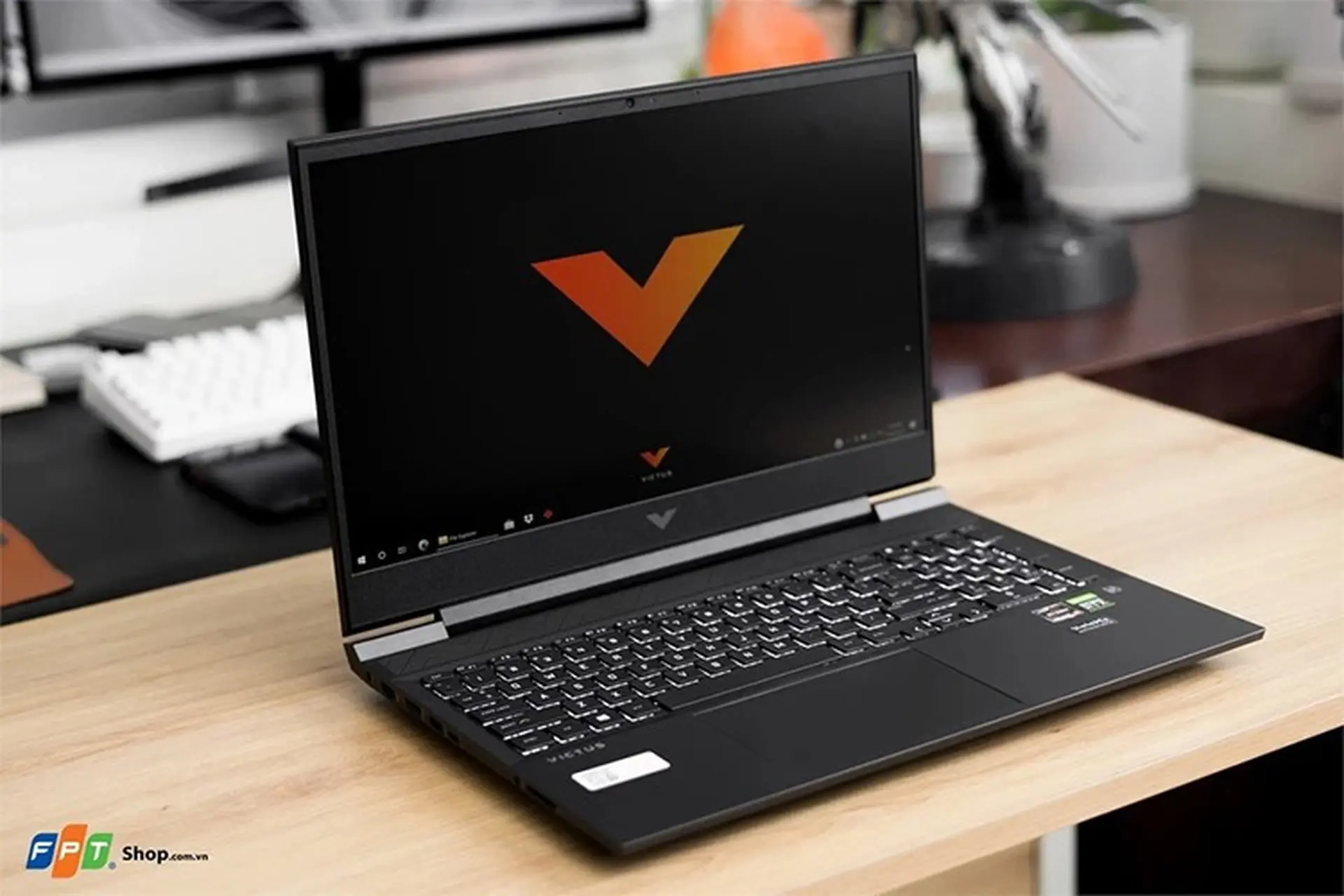 Gợi ý cho bạn TOP 5 laptop HP có đèn bàn phím hỗ trợ "chạy deadline" xuyên đêm