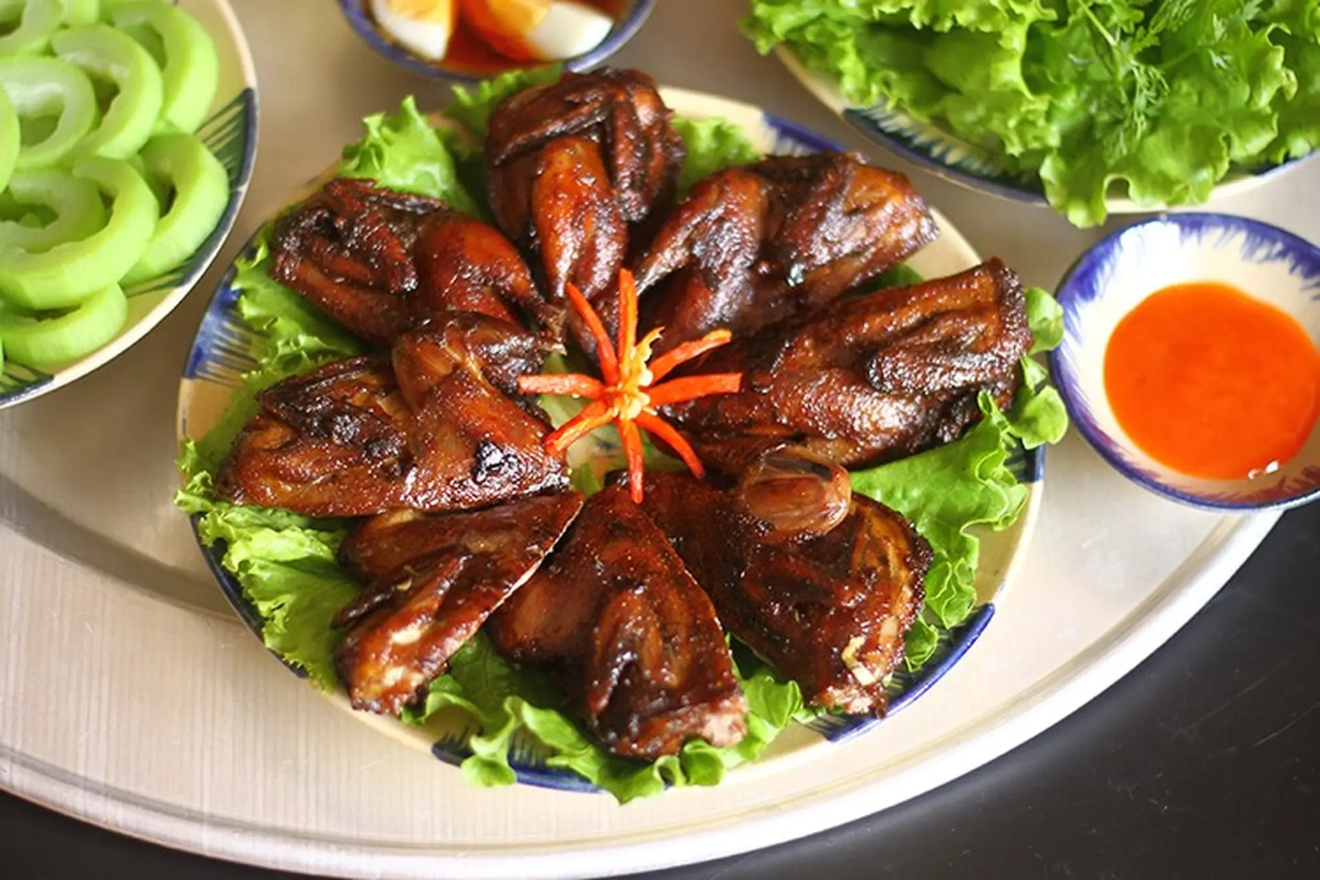 Mách bạn cách làm cút chiên bơ bằng nồi chiên không dầu giòn mềm, béo ngậy trong vài phút