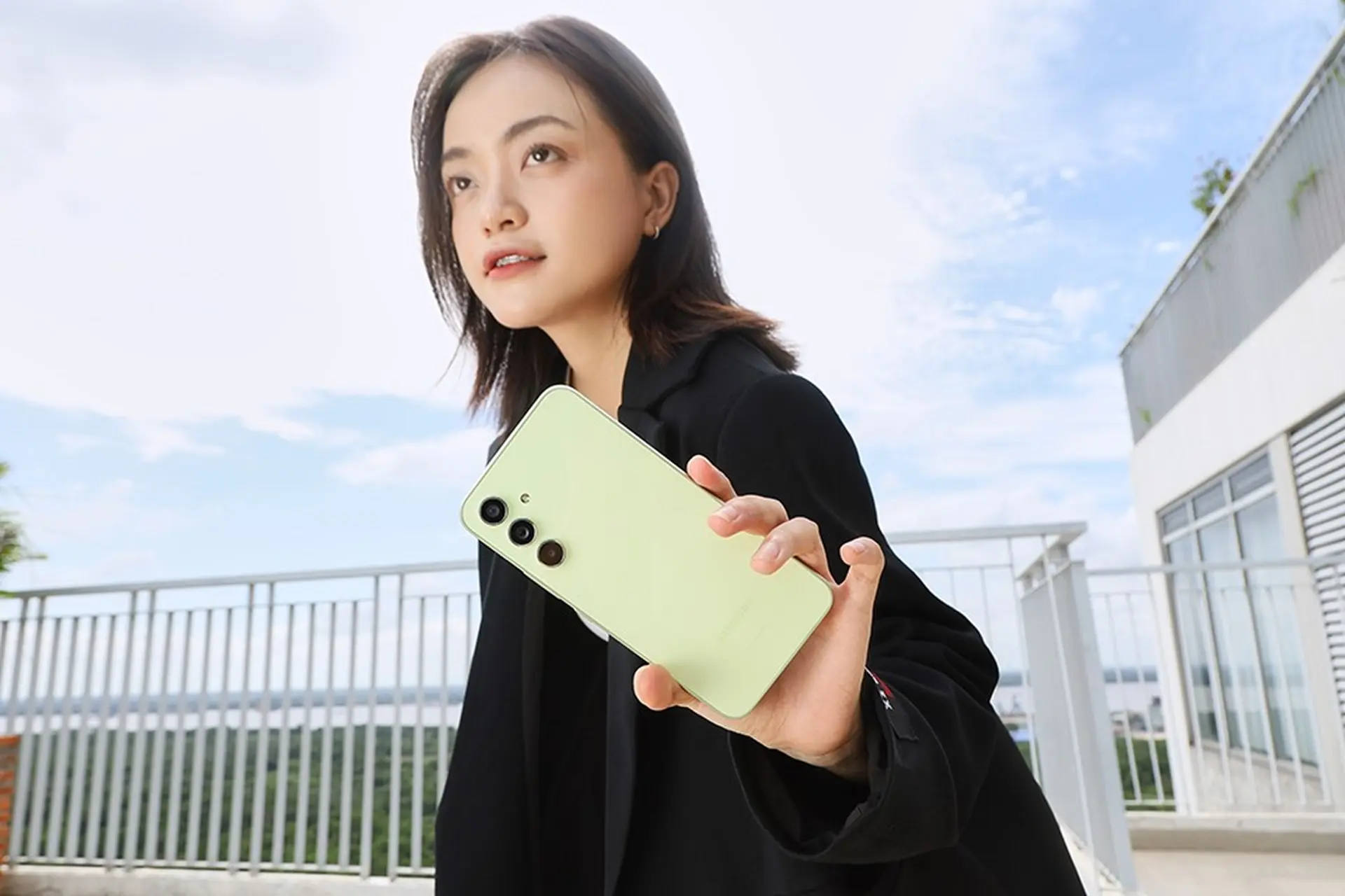 Samsung Galaxy A54 5G sau nửa năm trình làng: Trợ thủ tuyệt hảo cho GenZ chốn giảng đường