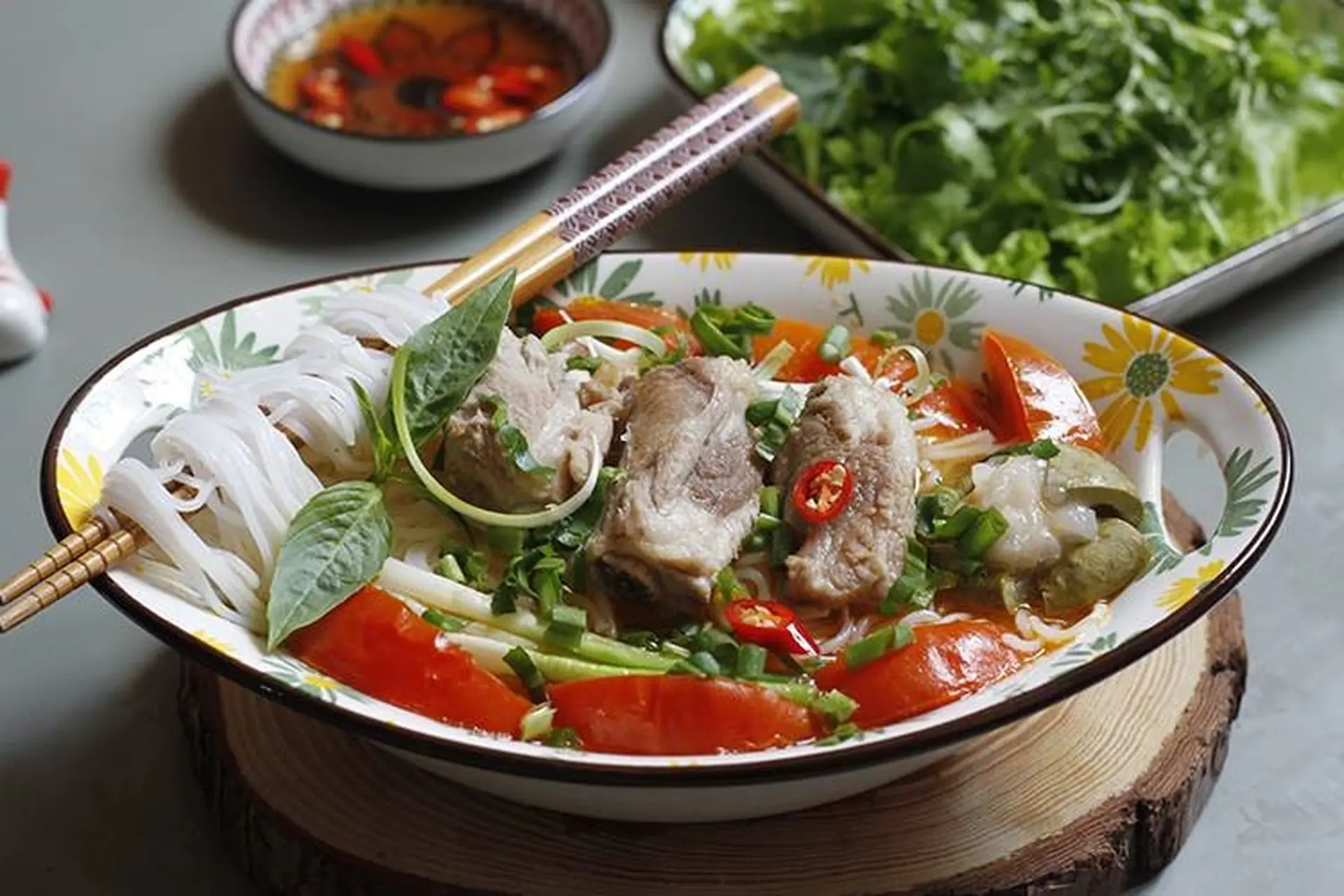 Học ngay cách làm bún sườn vừa ngon lại giàu dinh dưỡng mà cực kỳ dễ làm, dễ ăn