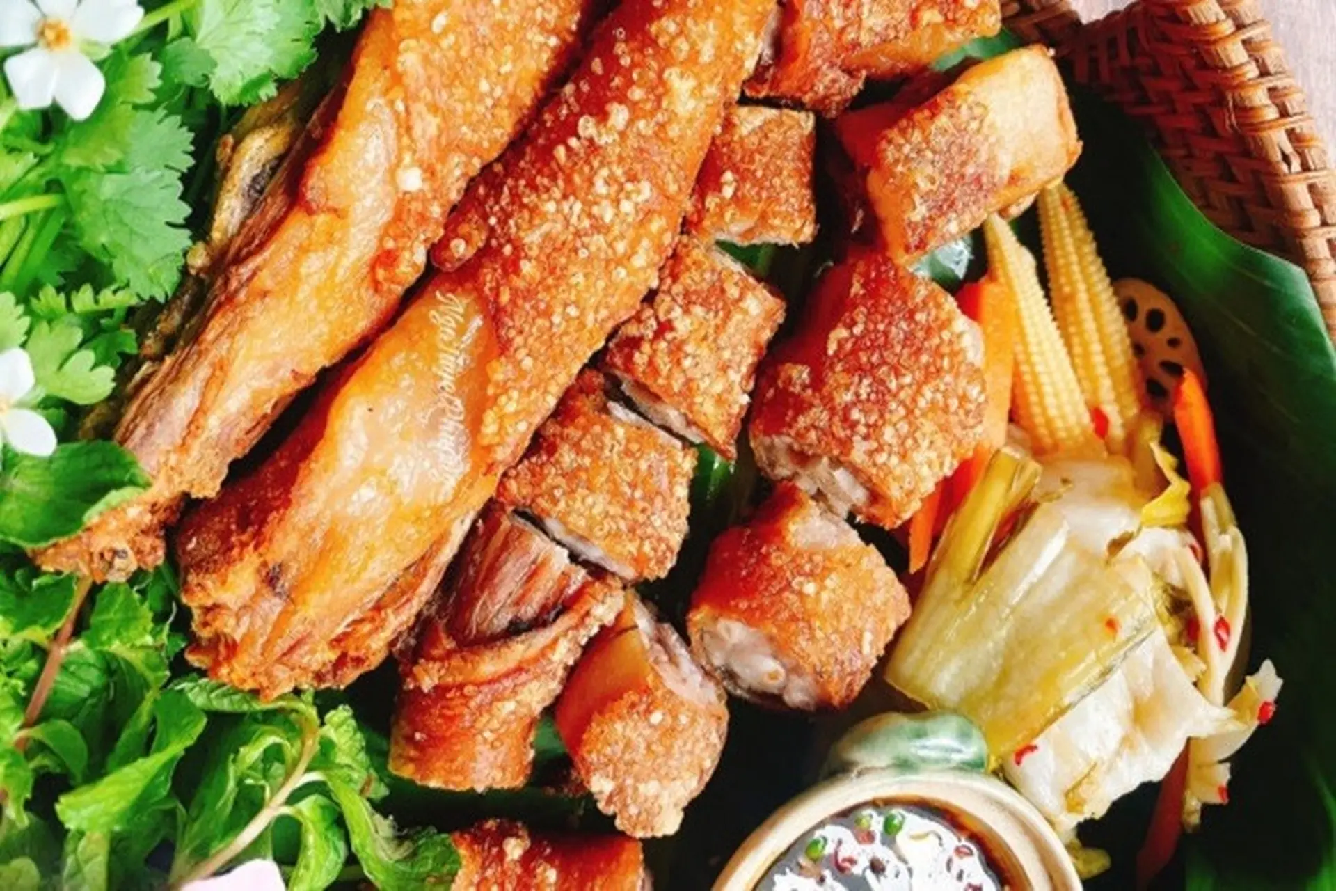 Tổng hợp các cách làm đuôi heo chiên giòn rụm, vàng óng tại nhà cho chị em nội trợ