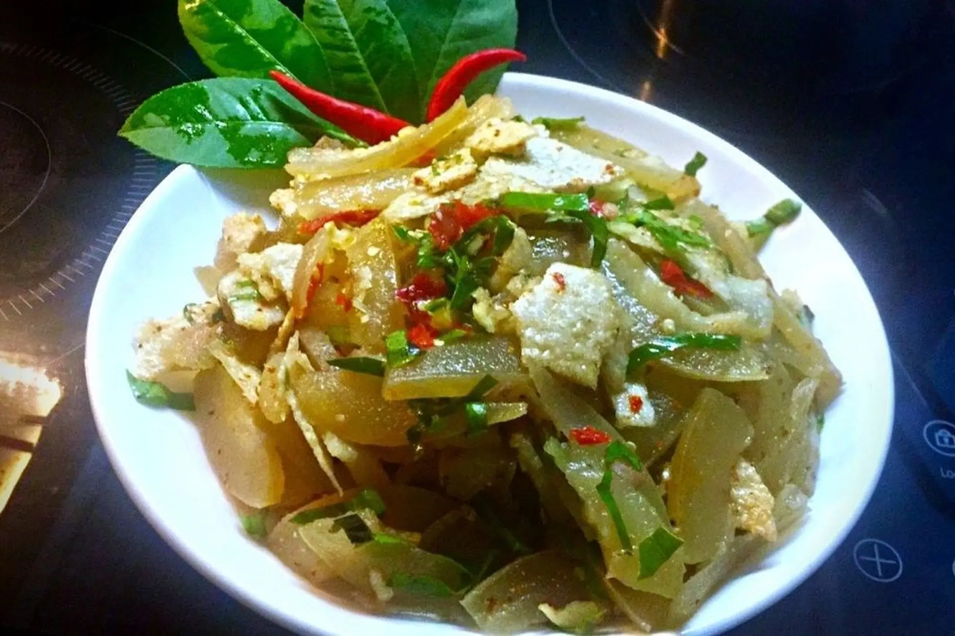 Bỏ túi cách làm da bò trộn chua ngọt cực ngon với nước sốt thần thánh, ăn mãi không thấy ngán