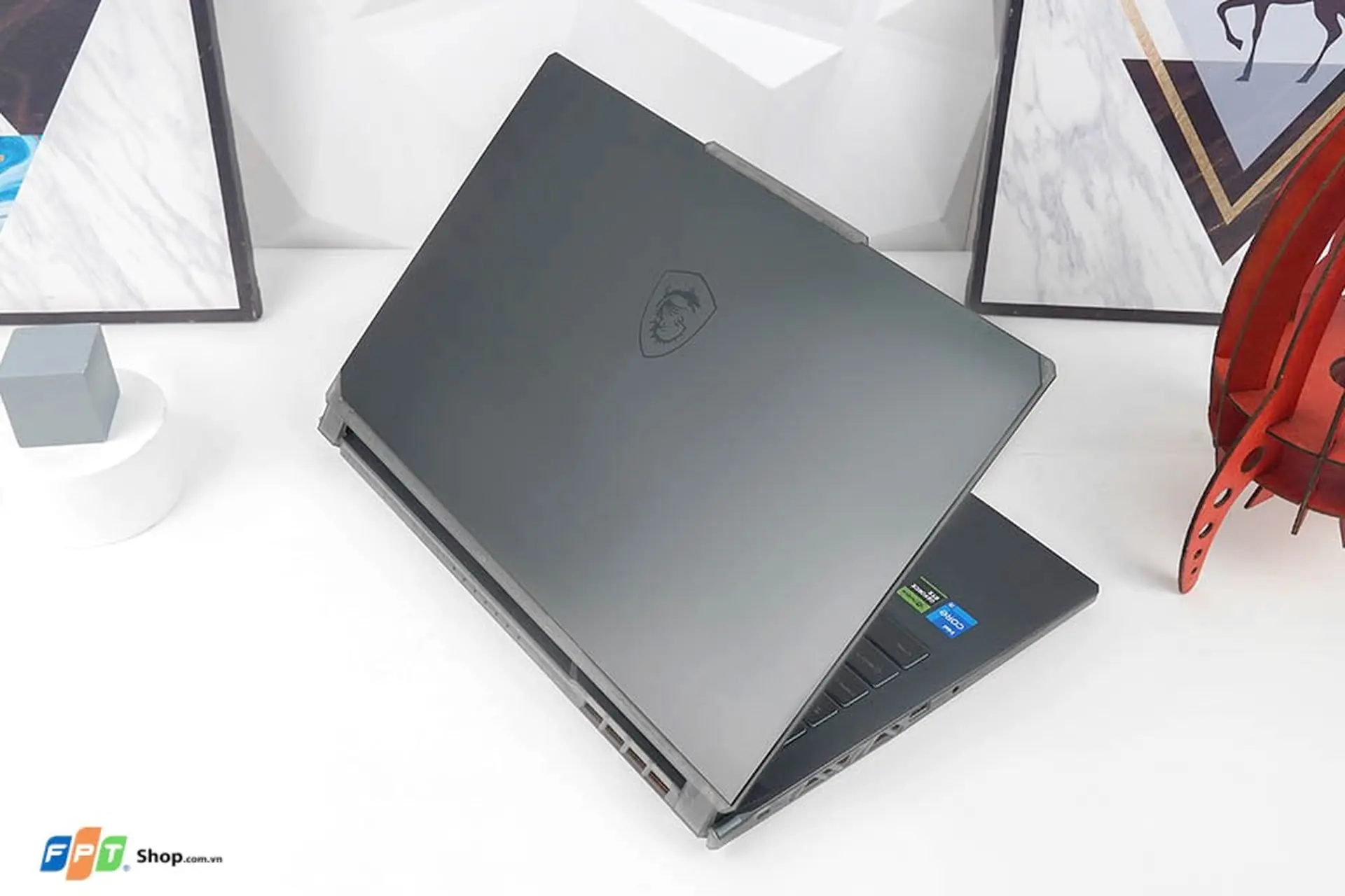 https://fptshop.com.vn/