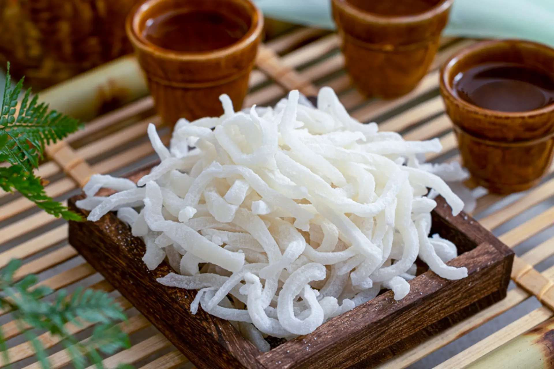 Mứt dừa bao nhiêu calo? Những điều cần lưu ý khi ăn mứt dừa để không tăng cân