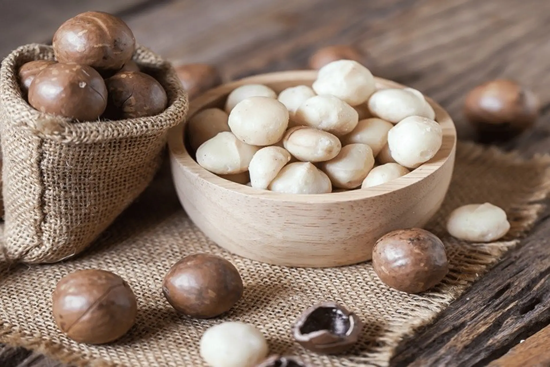 Tổng quan về hạt macca. Hạt macca bao nhiêu calo?
