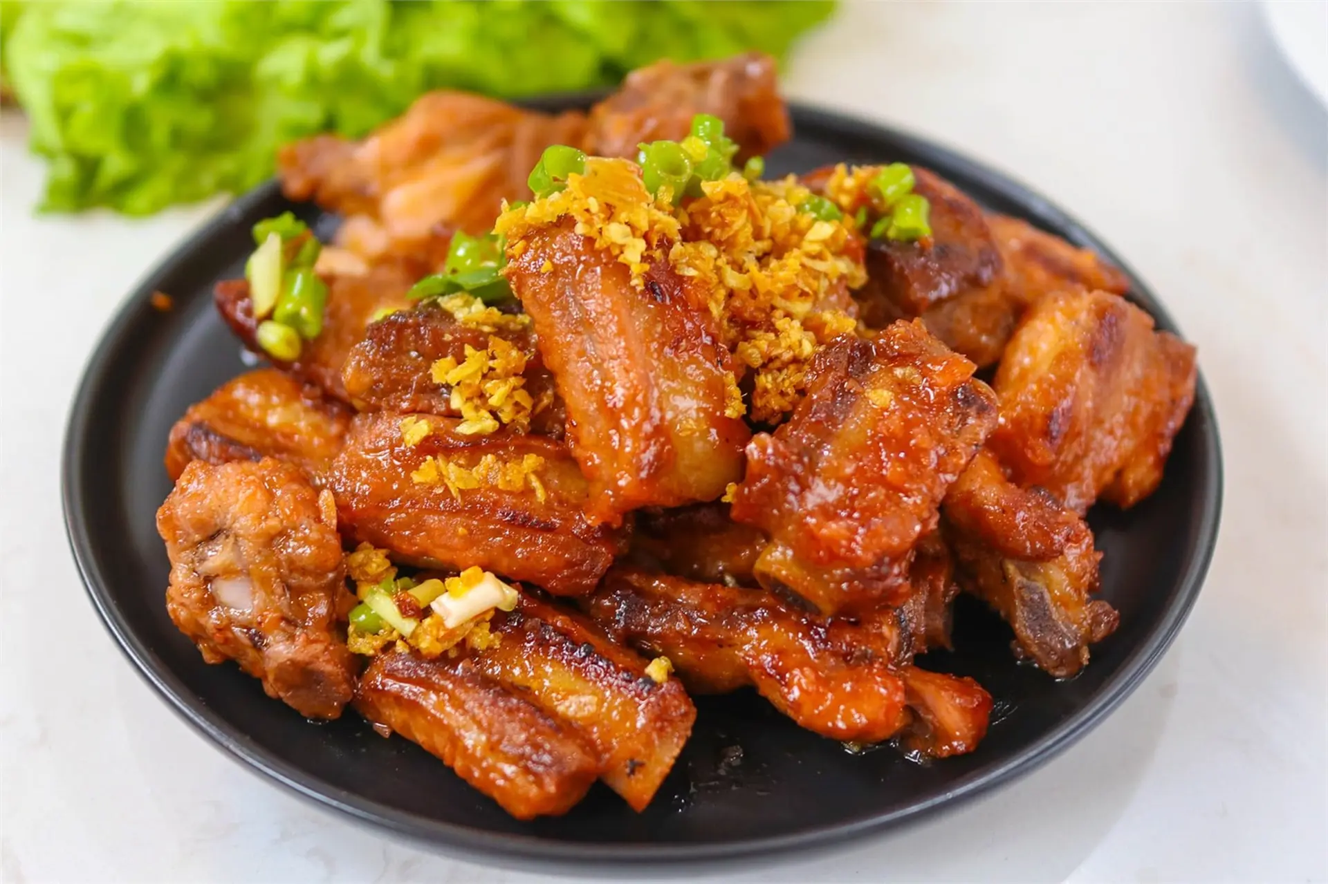 Cách ướp sườn chiên mềm ngon, thơm nức mũi đổi vị cho bữa ăn gia đình dịp cuối tuần