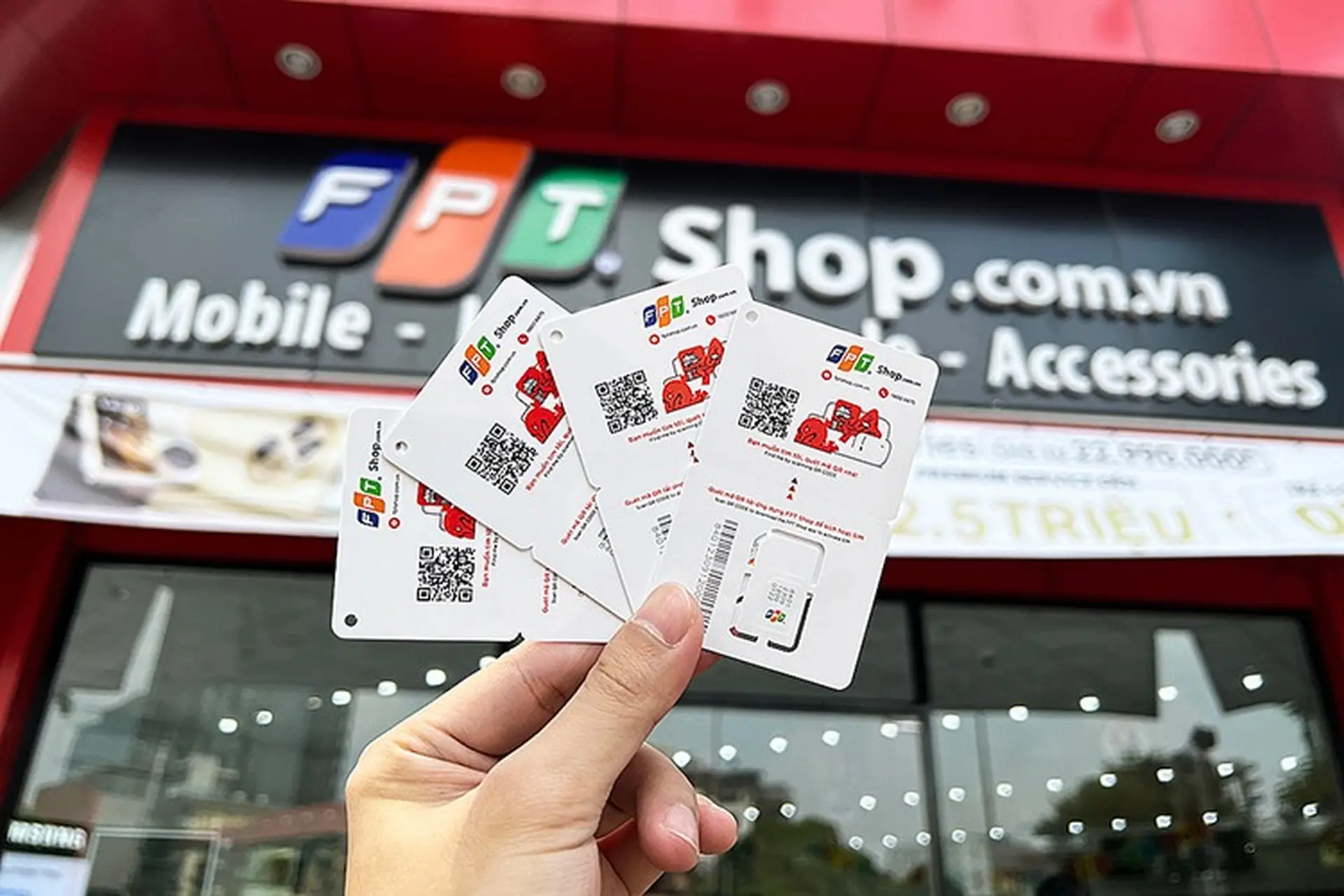 Tìm hiểu những gói cước ưu đãi hấp dẫn của mạng di động mới FPT