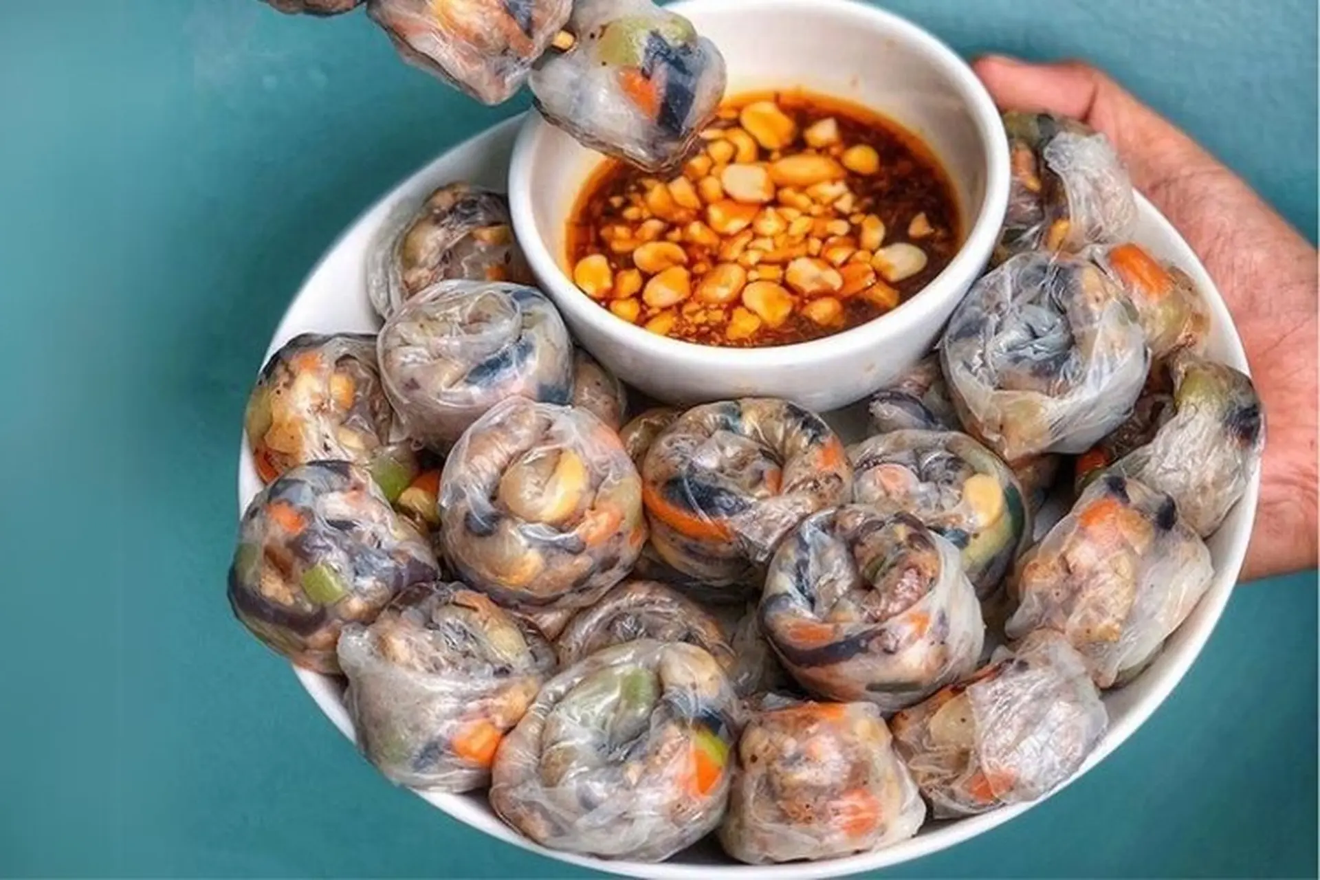 Chia sẻ 2 cách làm bánh tráng lụi chấm mắm me thơm ngon, chua chua ngọt ngọt vô cùng cuốn hút