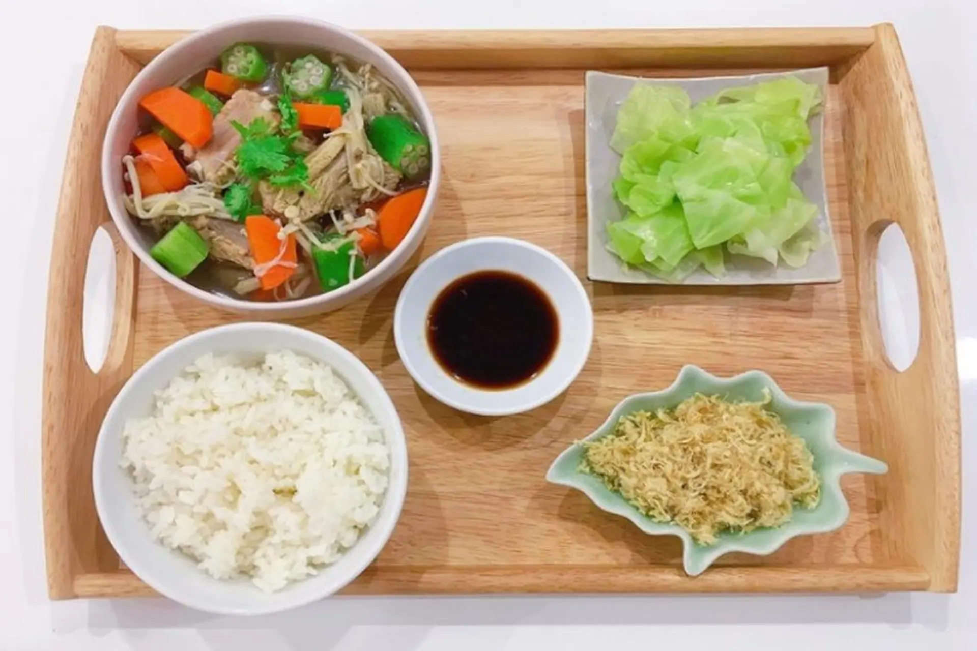 Thực đơn ở cữ cho mẹ sinh thường: 8 thực đơn ngon, giàu dinh dưỡng dành cho mẹ