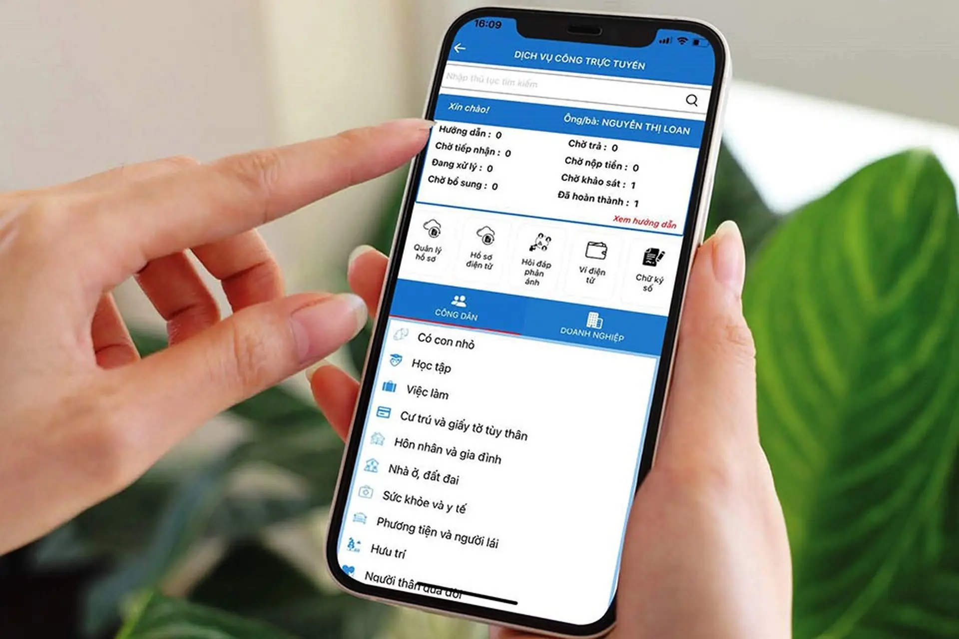 Trải nghiệm Hue-S: Ứng dụng dịch vụ công dành cho người dân ở Thừa Thiên Huế