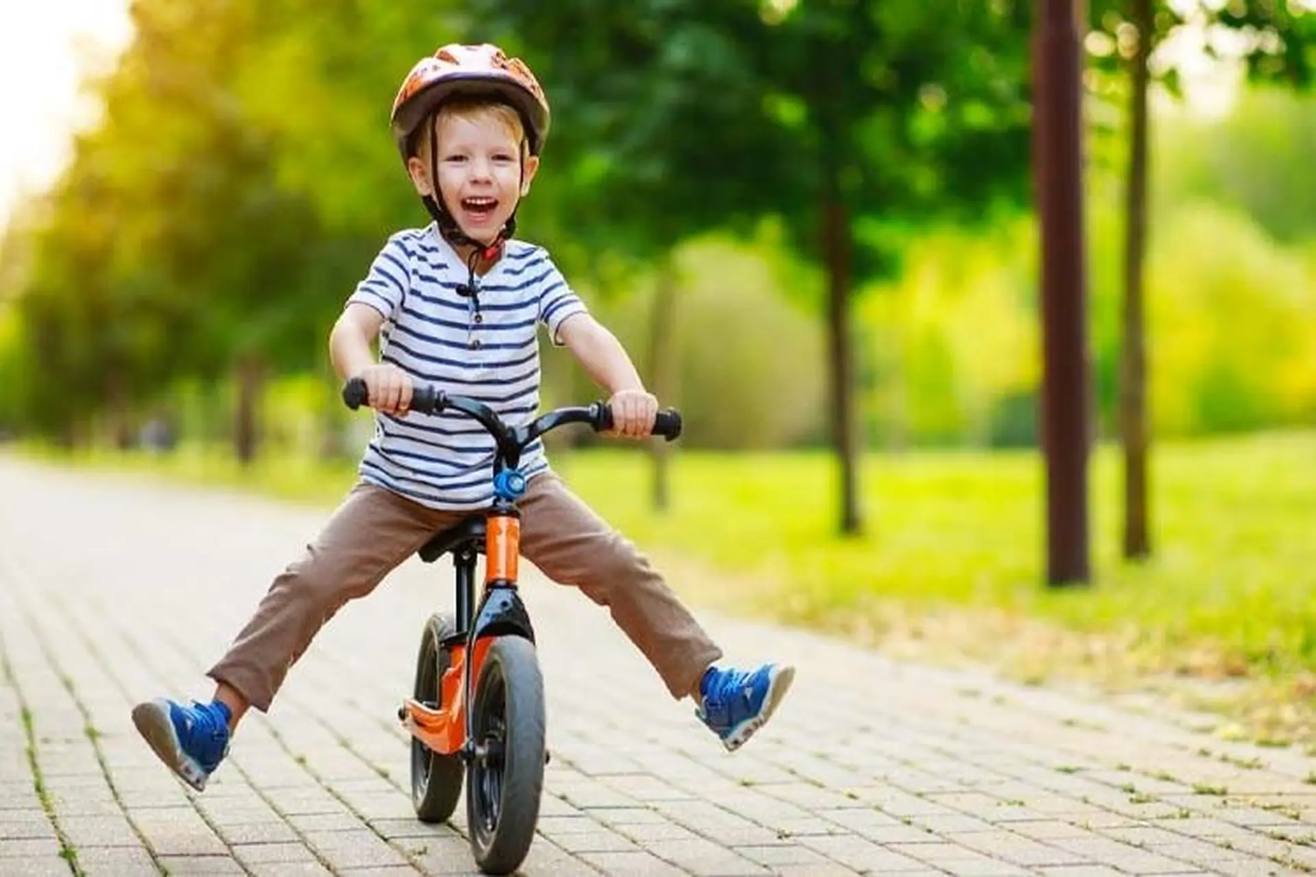 Xe chòi chân là gì? Cấu tạo, nguyên lý hoạt động và ưu nhược điểm của xe chòi chân