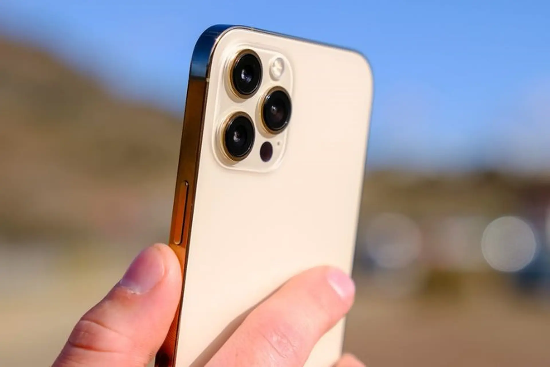 iPhone 12 Pro Max bao nhiêu inch? Tìm hiểu về kích thước màn hình iPhone 12 Pro Max và lý do nên mua