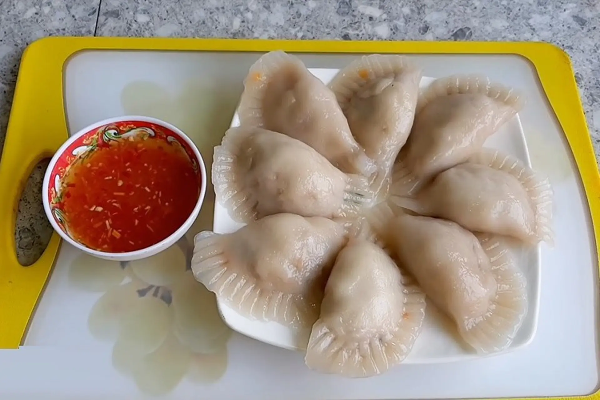 2 cách làm bánh bột lọc chay siêu đơn giản, cho thực đơn ngày chay thêm hấp dẫn