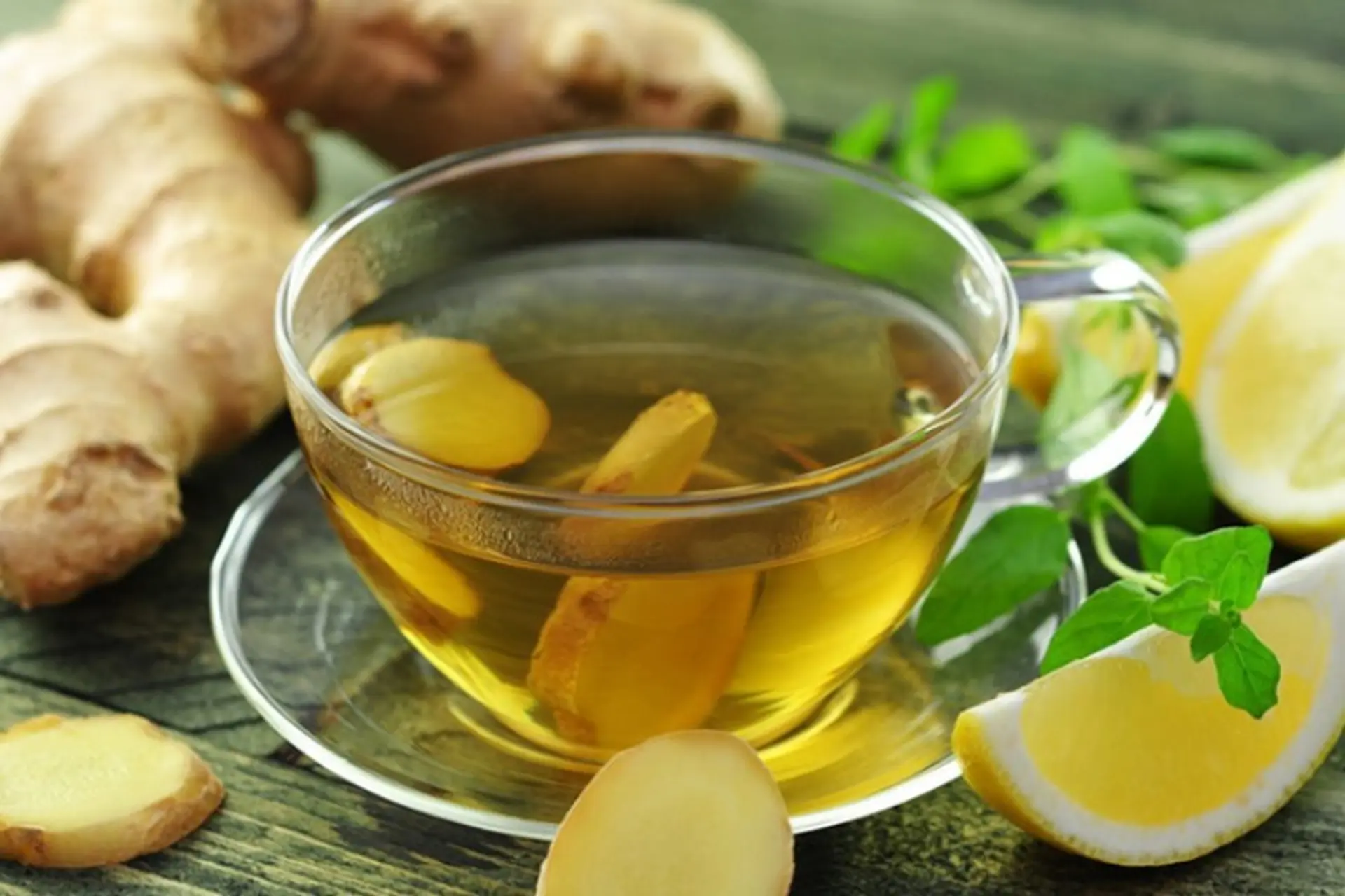 Uống gì giải rượu? Tổng hợp các loại thức uống giúp mọi người tươi tỉnh sau cơn say