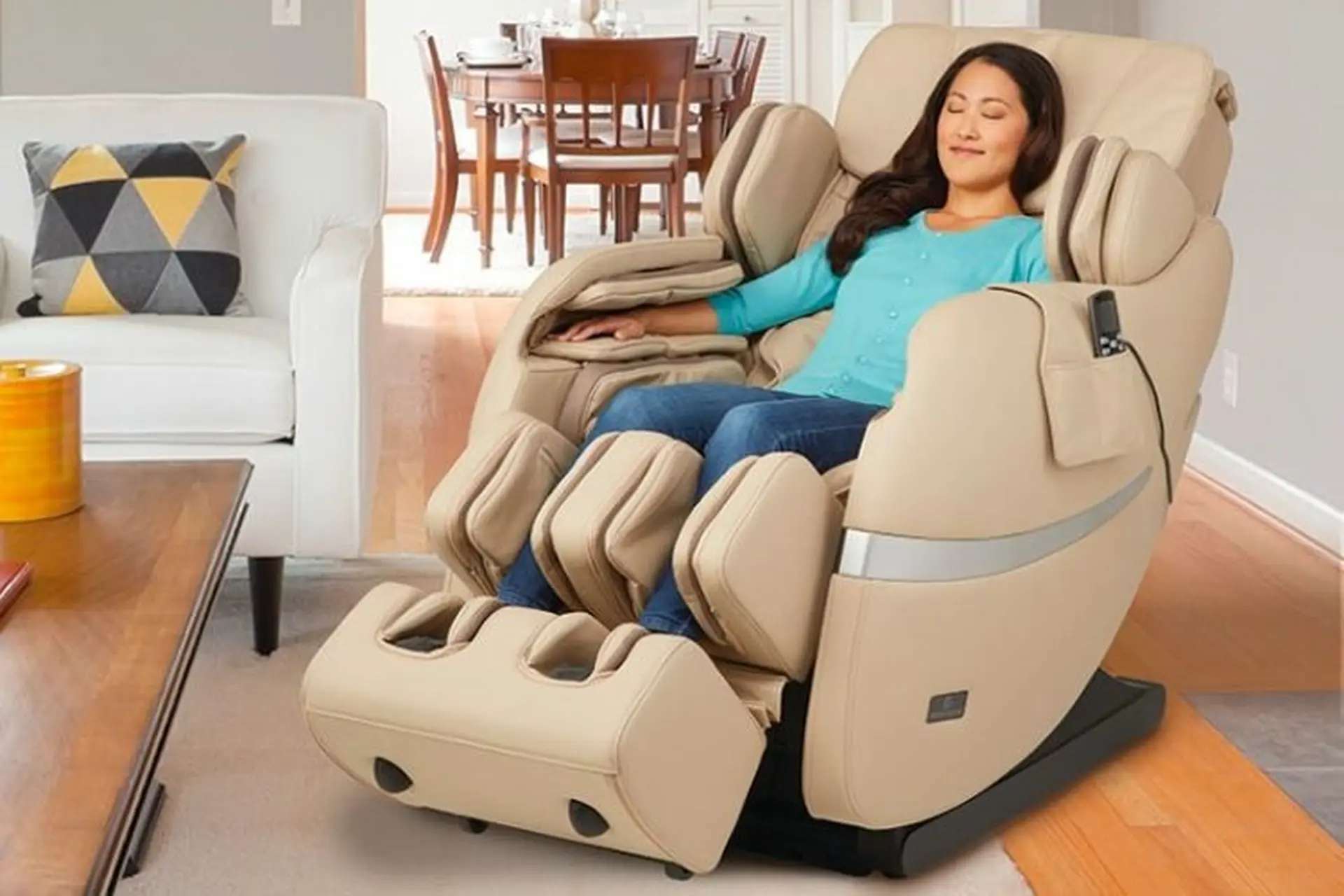 Có nên ngồi ghế massage mỗi ngày không? Nên ngồi trong bao lâu và những lưu ý khi sử dụng