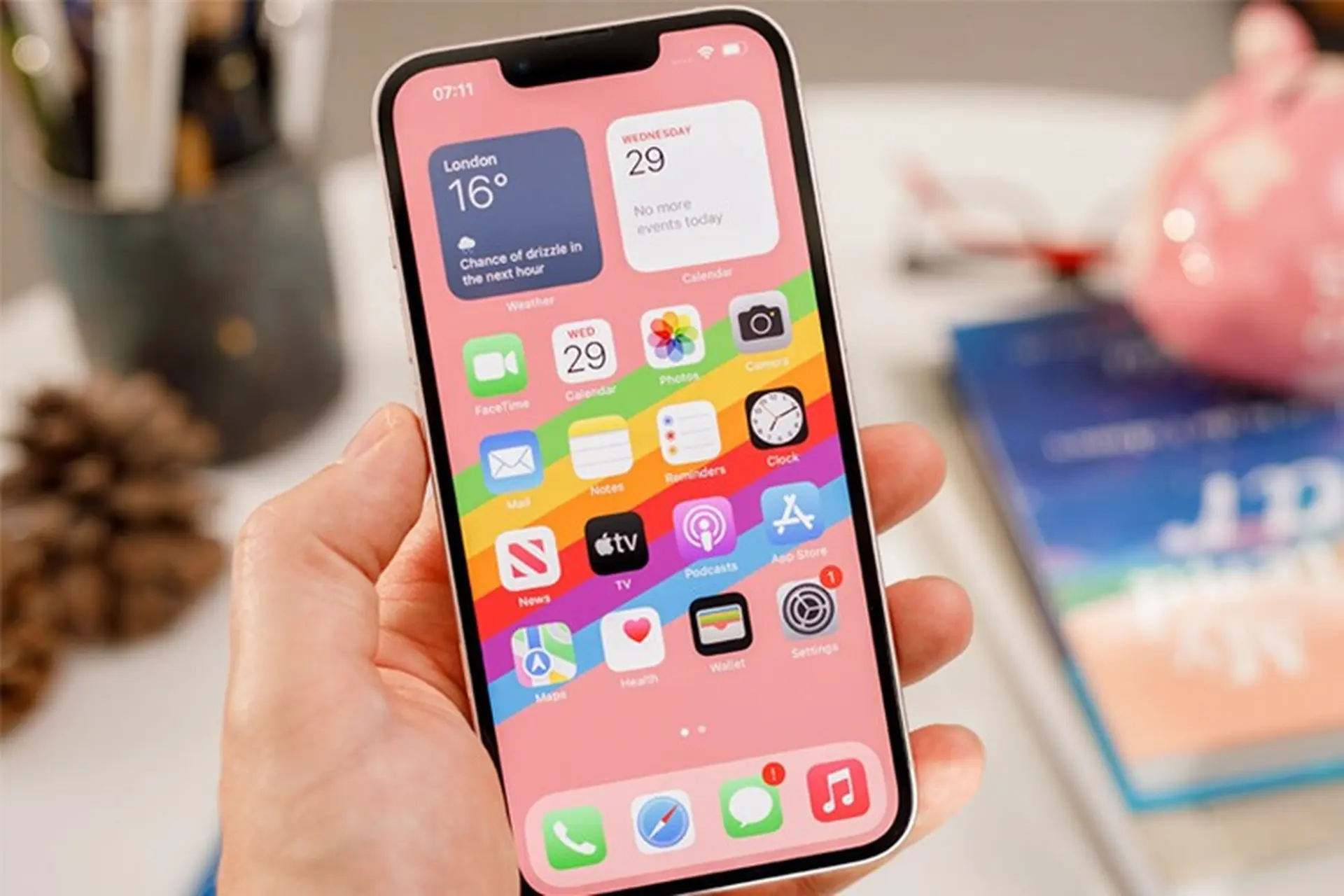 Tất tần tật những điều cần biết về pin iPhone 13 và các mẹo hay tránh tụt pin hữu ích